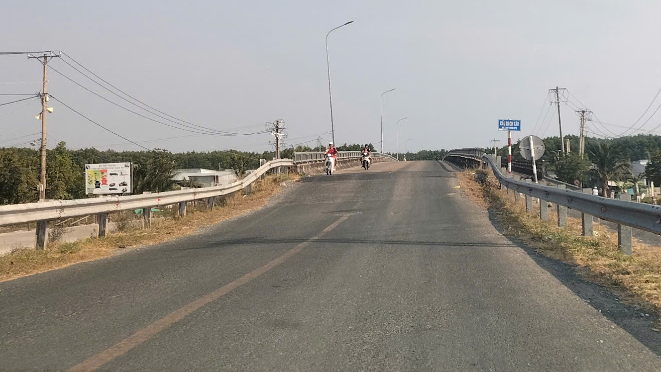 Cao tốc Cà Mau - Đất Mũi: Hạn chế ảnh hưởng đến nhà dân khi giải phóng mặt bằng- Ảnh 1. Cao tốc Cà Mau - Đất Mũi: Hạn chế ảnh hưởng đến nhà dân khi giải phóng mặt bằng- Ảnh 1.