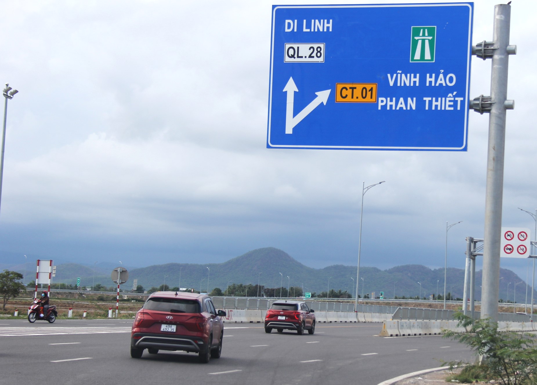 Hiện trạng các tuyến quốc lộ nối Bình Thuận - Lâm Đồng- Ảnh 2. Hiện trạng các tuyến quốc lộ nối Bình Thuận - Lâm Đồng- Ảnh 2.
