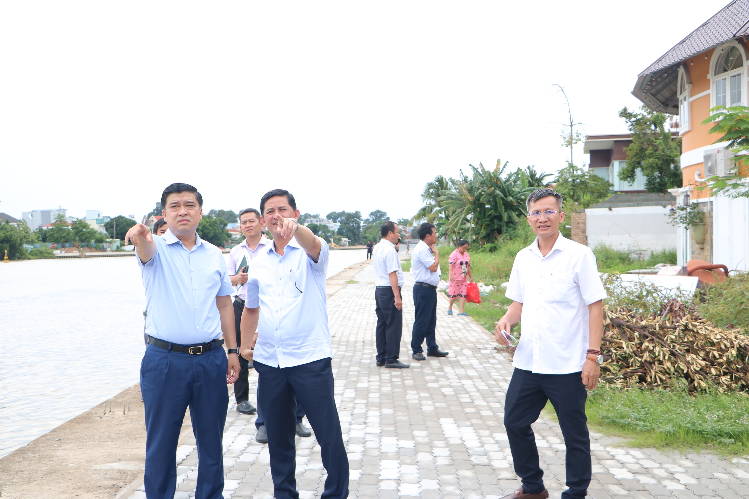 Tăng tốc hoàn thiện dự án chống ngập 3 suối lớn và kè sông Đồng Nai- Ảnh 1. Tăng tốc hoàn thiện dự án chống ngập 3 suối lớn và kè sông Đồng Nai- Ảnh 1.