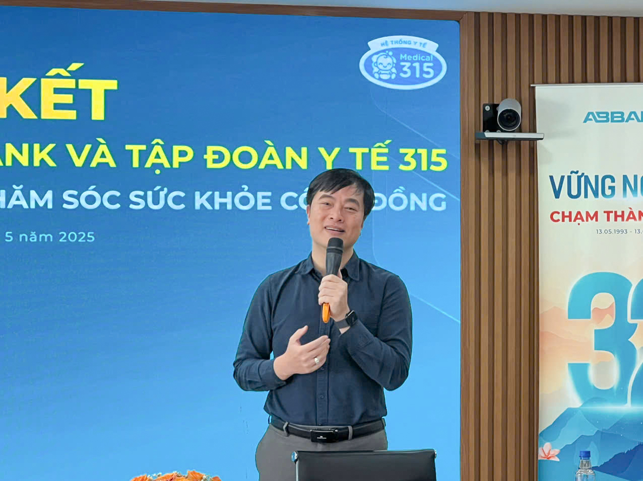 Ông Phạm Duy Hiếu – Tổng Giám đốc ABBANK phát biểu tại Lễ ký kết. Ông Phạm Duy Hiếu – Tổng Giám đốc ABBANK phát biểu tại Lễ ký kết.
