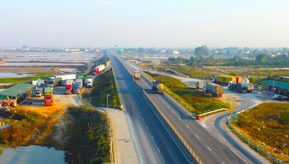 Một chủ đầu tư bị cảnh báo vì chậm tiến độ xây trạm dừng nghỉ cao tốc- Ảnh 1.