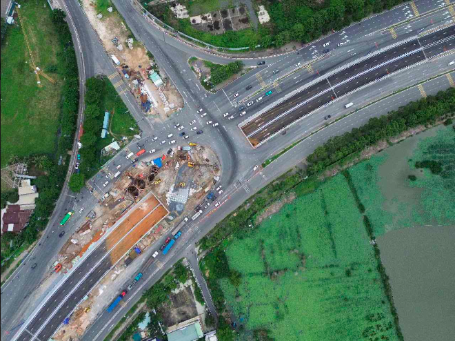 Cận cảnh hầm chui tại nút giao lớn nhất TP.HCM chính thức thông xe- Ảnh 9. Cận cảnh hầm chui tại nút giao lớn nhất TP.HCM chính thức thông xe- Ảnh 9.