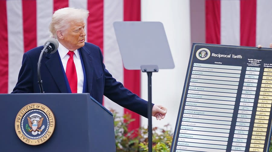 Ông Trump tuyên bố sẽ áp thuế đối ứng sau ngày 9/7, không gia hạn đàm phán- Ảnh 1. Ông Trump tuyên bố sẽ áp thuế đối ứng sau ngày 9/7, không gia hạn đàm phán- Ảnh 1.
