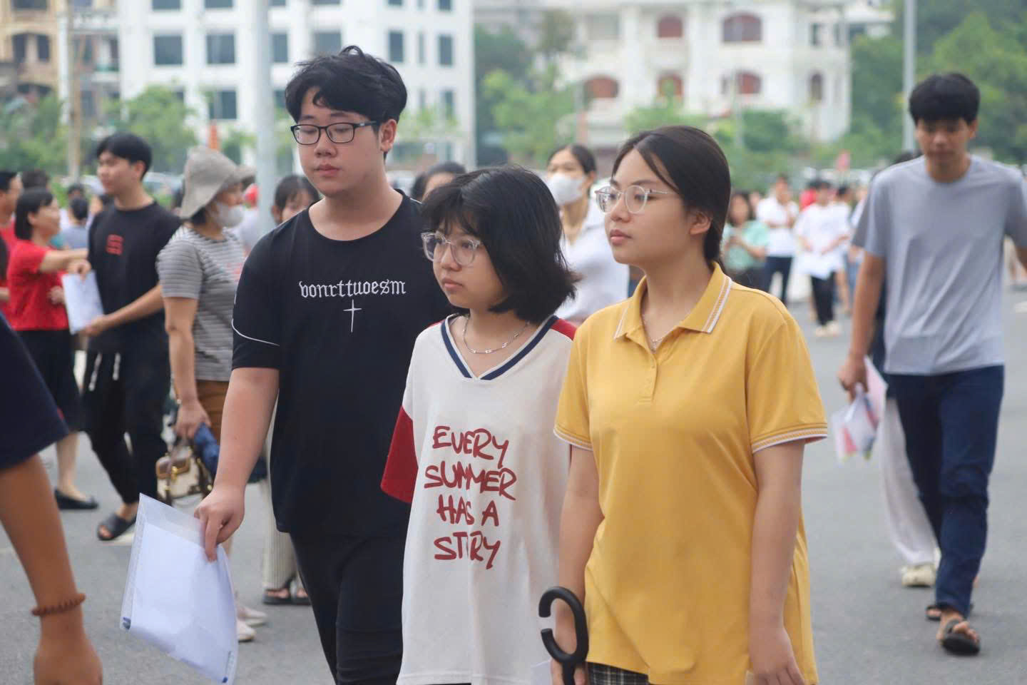Hà Nội có 201 điểm thi vào lớp 10, thí sinh cần lưu ý đến đúng địa điểm và thời gian- Ảnh 1. Hà Nội có 201 điểm thi vào lớp 10, thí sinh cần lưu ý đến đúng địa điểm và thời gian- Ảnh 1.