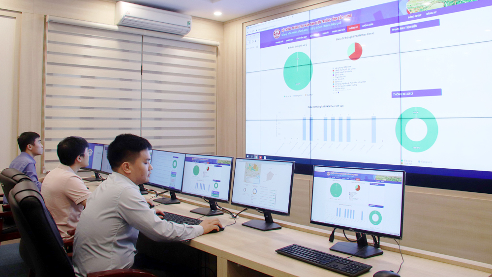 Chuyển đổi số, động lực đưa Bắc Giang vươn tầm phát triển- Ảnh 2. Chuyển đổi số, động lực đưa Bắc Giang vươn tầm phát triển- Ảnh 2.