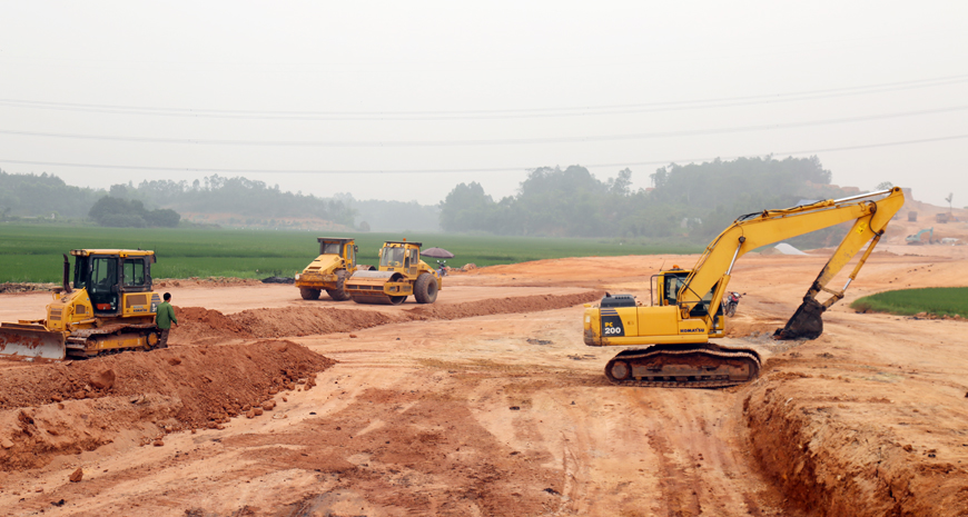 Vĩnh Phúc: Phát triển hạ tầng giao thông, thu hút đầu tư tạo động lực phát triển kinh tế- Ảnh 2. Vĩnh Phúc: Phát triển hạ tầng giao thông, thu hút đầu tư tạo động lực phát triển kinh tế- Ảnh 2.