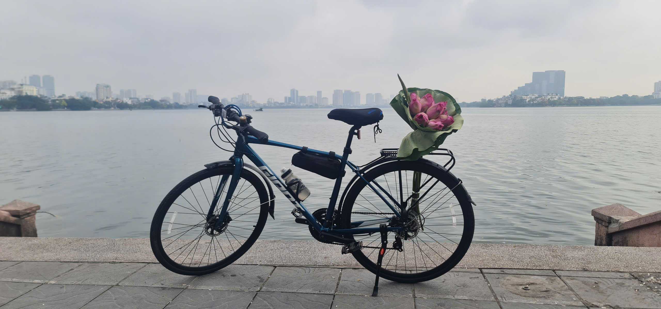 Khuyến khích sử dụng xe đạp tạo vùng phát thải thấp, hướng tới "sống xanh"- Ảnh 2. Khuyến khích sử dụng xe đạp tạo vùng phát thải thấp, hướng tới "sống xanh"- Ảnh 2.