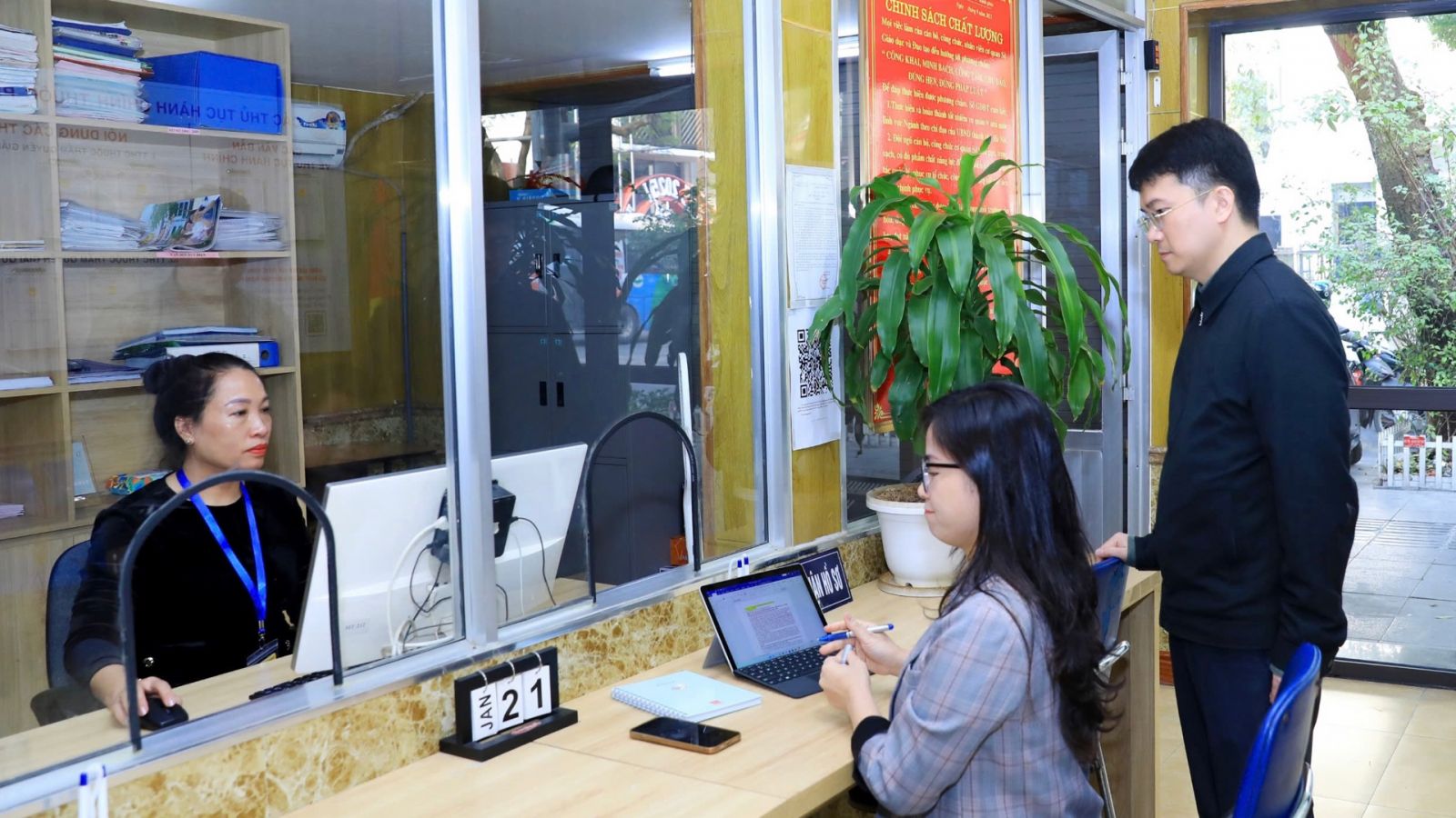 Công khai đường dây nóng các bộ để hướng dẫn địa phương sắp xếp đơn vị hành chính- Ảnh 1. Công khai đường dây nóng các bộ để hướng dẫn địa phương sắp xếp đơn vị hành chính- Ảnh 1.