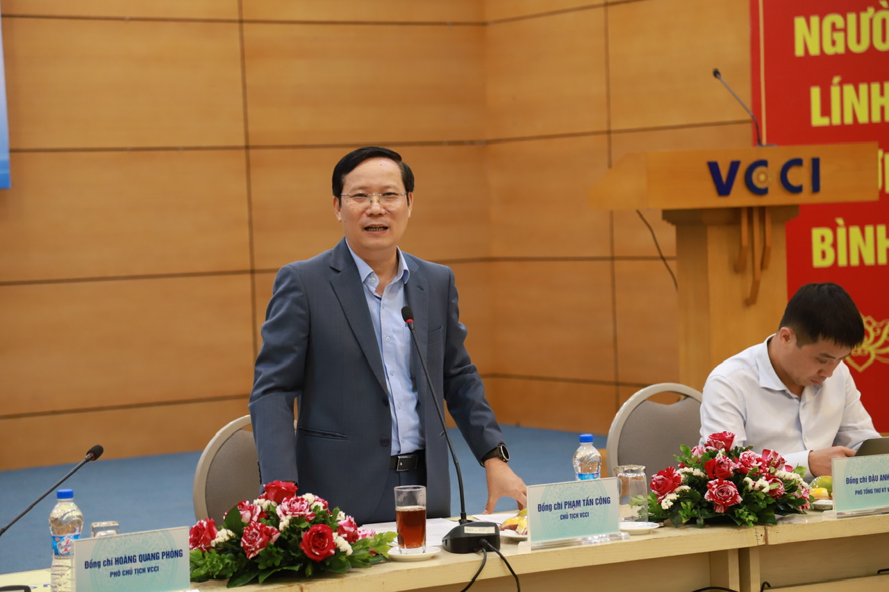 VCCI đồng hành cùng báo chí: Khơi dậy khát vọng kinh tế tư nhân- Ảnh 1. VCCI đồng hành cùng báo chí: Khơi dậy khát vọng kinh tế tư nhân- Ảnh 1.