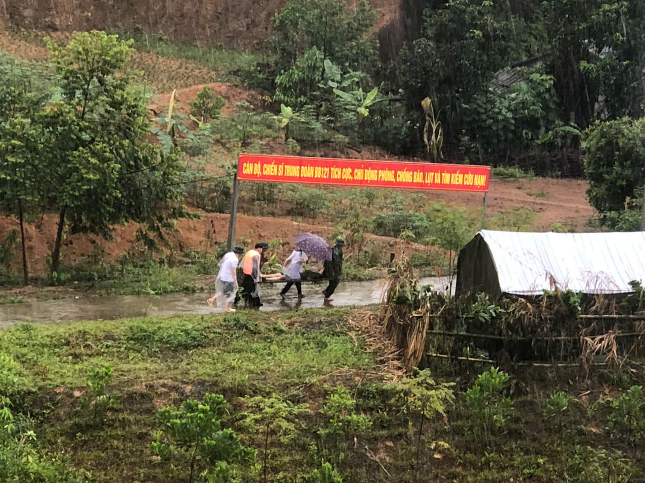 Kinh nghiệm trong phòng chống lũ quét và sạt lở ở Yên Bái, Lào Cai- Ảnh 1. Kinh nghiệm trong phòng chống lũ quét và sạt lở ở Yên Bái, Lào Cai- Ảnh 1.
