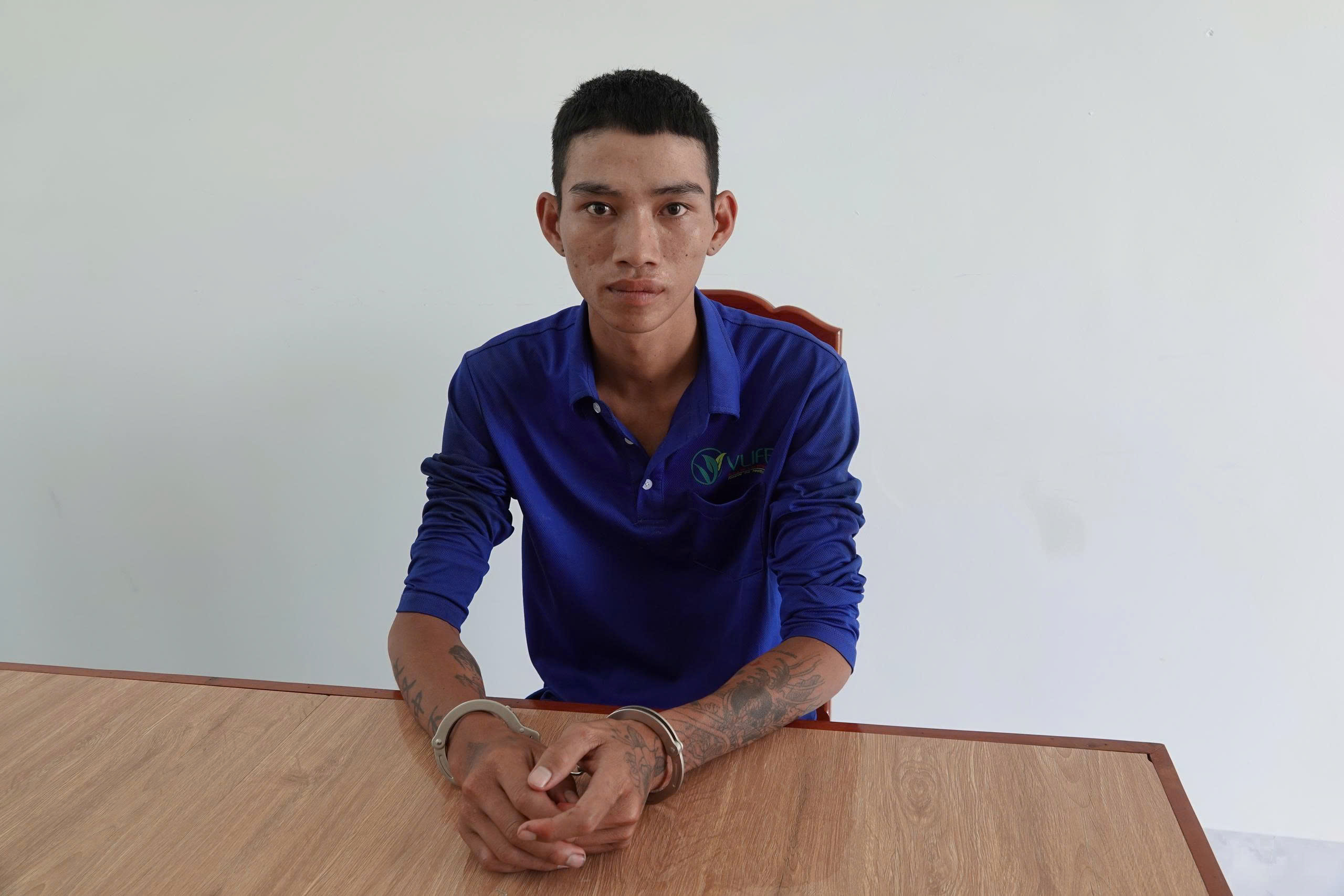 Bắt thêm đối tượng giả danh cảnh sát cưỡng đoạt tài sản người đi đường- Ảnh 2. Bắt thêm đối tượng giả danh cảnh sát cưỡng đoạt tài sản người đi đường- Ảnh 2.