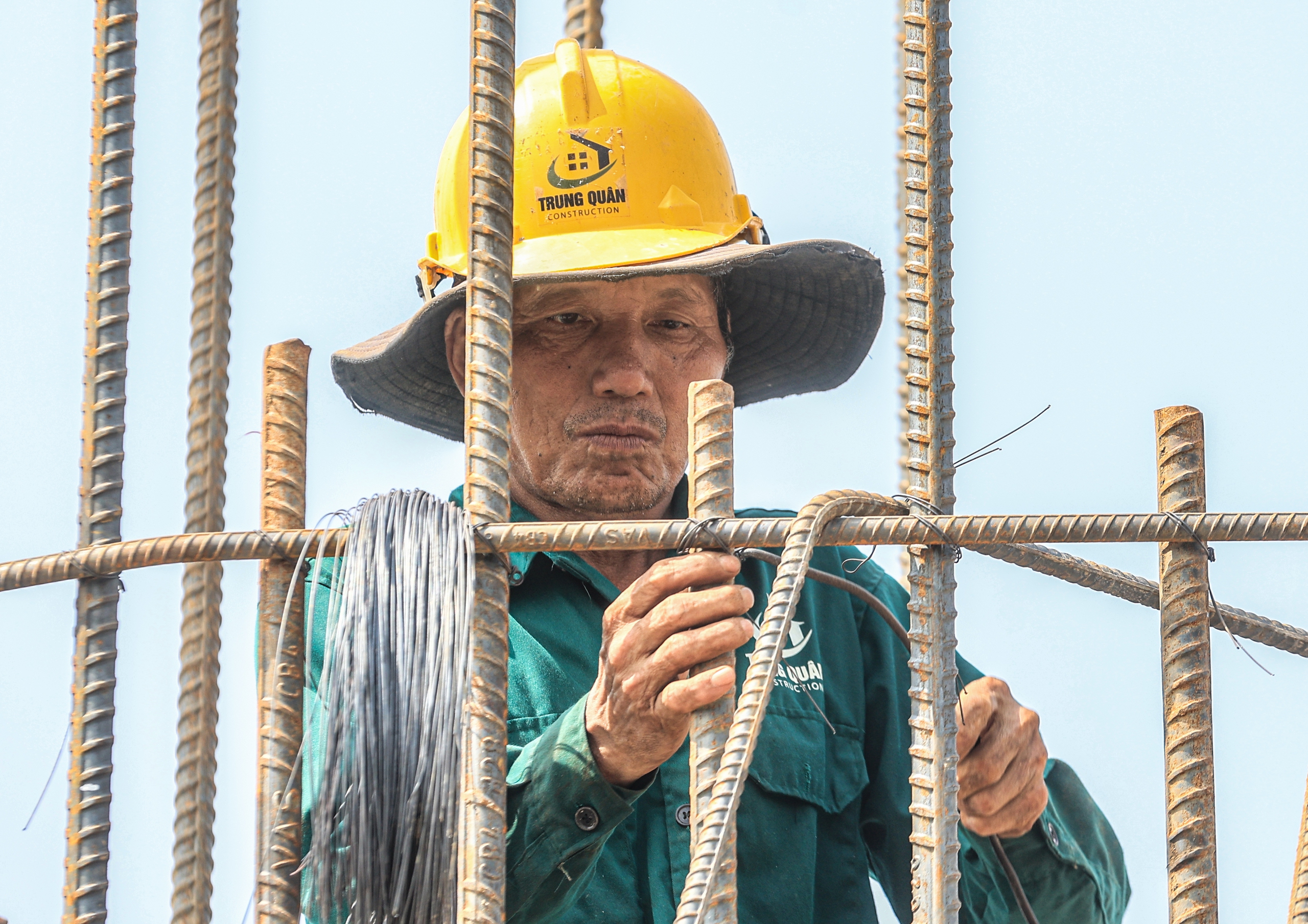 Thông mặt bằng, nhà thầu lớn "canh" từng ngày nắng đua tiến độ cao tốc Biên Hòa - Vũng Tàu- Ảnh 6. Thông mặt bằng, nhà thầu lớn "canh" từng ngày nắng đua tiến độ cao tốc Biên Hòa - Vũng Tàu- Ảnh 6.