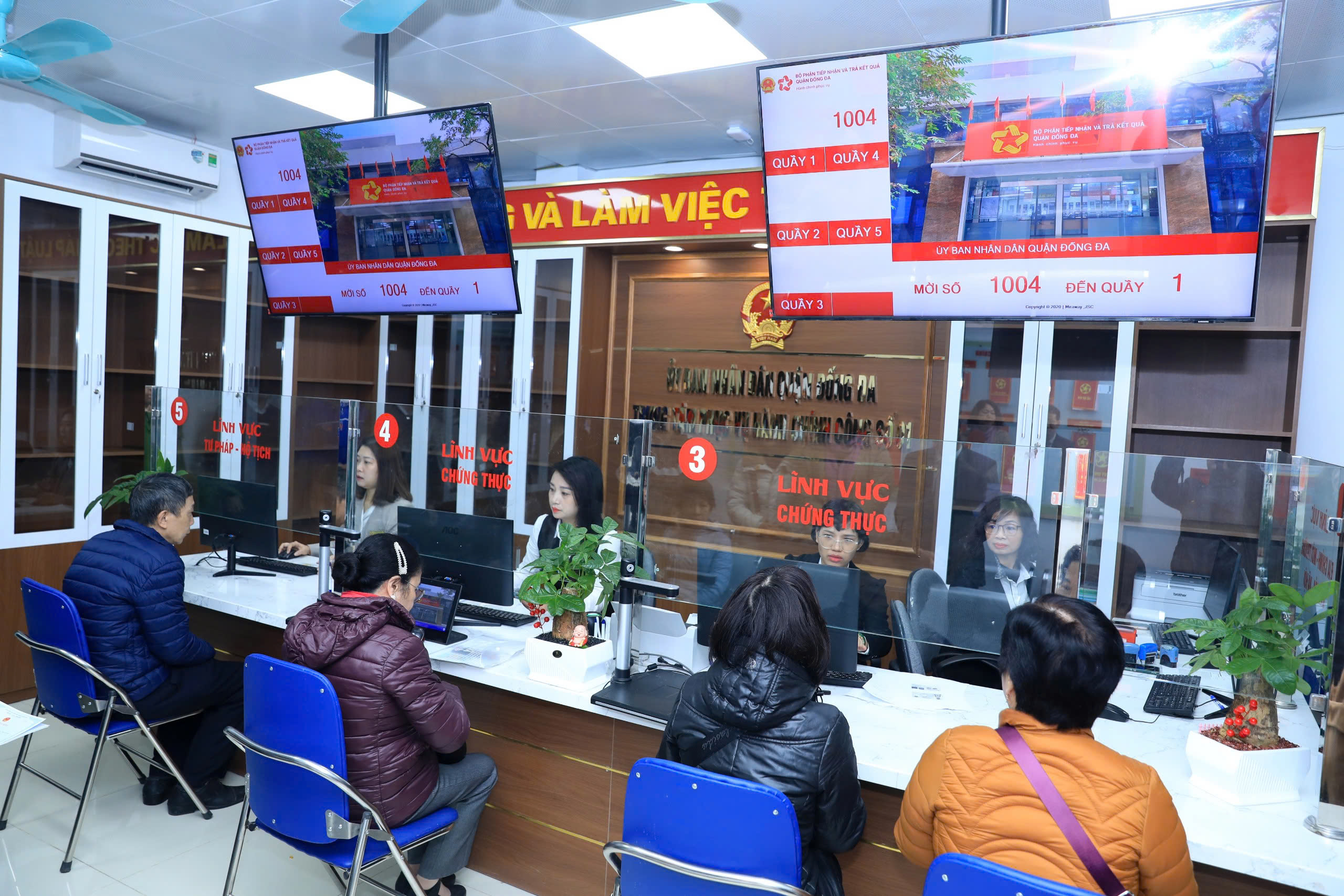 Khẩn trương tích hợp, cung cấp 100% dịch vụ công trực tuyến trong tháng 6- Ảnh 1.
