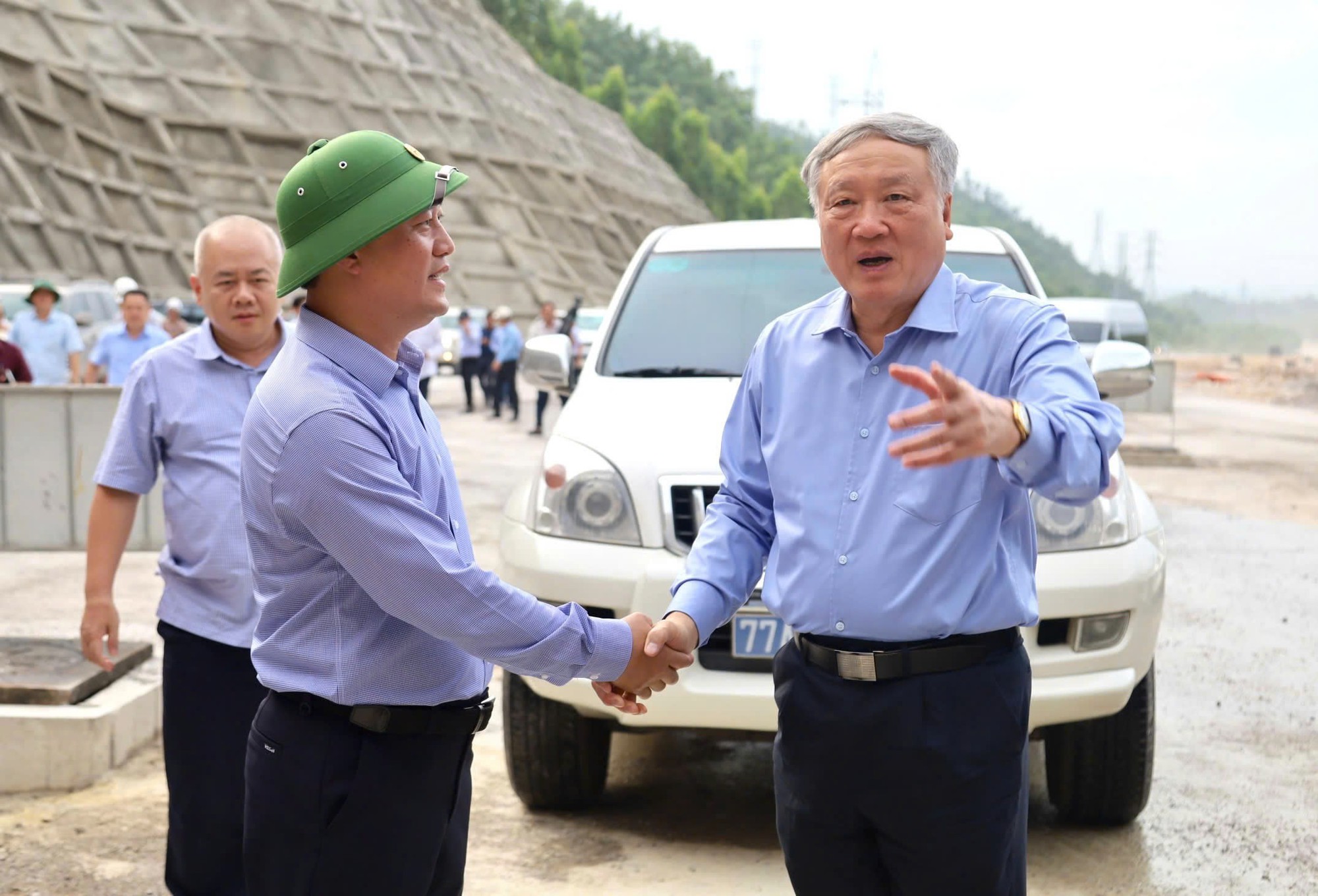 Phó Thủ tướng Thường trực: Nỗ lực thông xe các cao tốc qua miền Trung trước 19/8- Ảnh 4. Phó Thủ tướng Thường trực: Nỗ lực thông xe các cao tốc qua miền Trung trước 19/8- Ảnh 4.