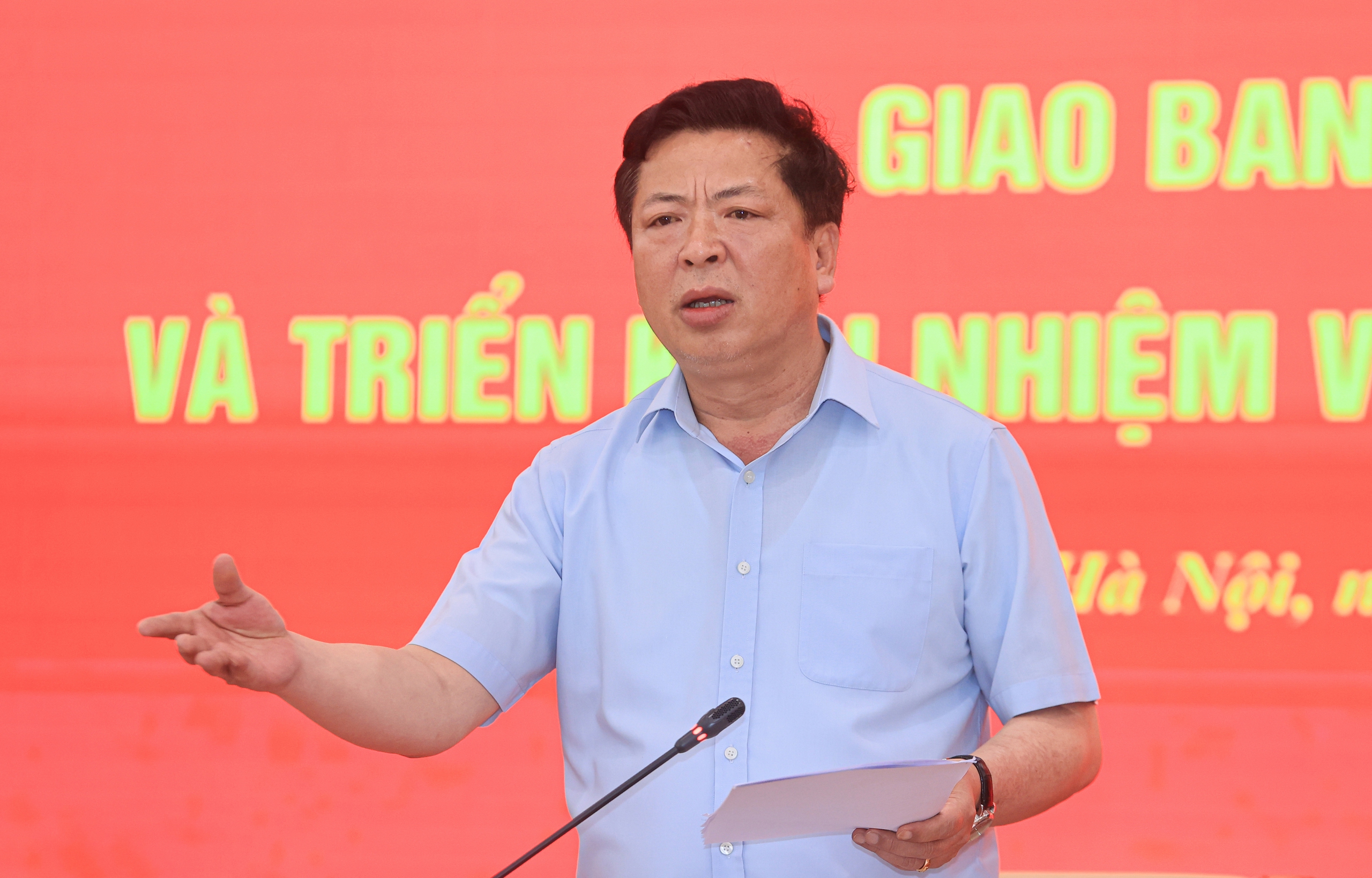 Bộ trưởng Trần Hồng Minh: Đơn giản hóa mạnh mẽ thủ tục hành chính lĩnh vực xây dựng- Ảnh 1. Bộ trưởng Trần Hồng Minh: Đơn giản hóa mạnh mẽ thủ tục hành chính lĩnh vực xây dựng- Ảnh 1.