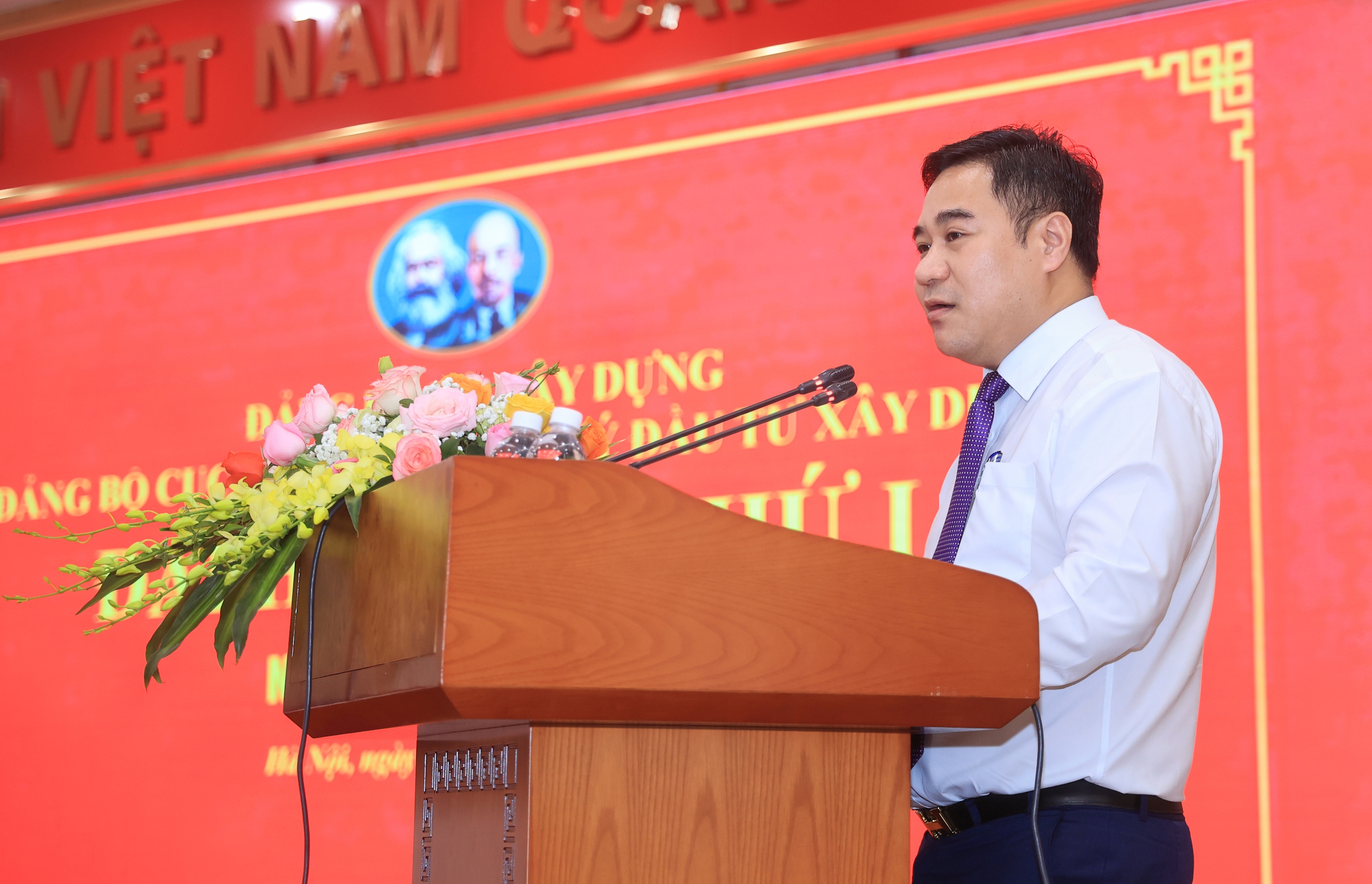 Nhiều mục tiêu lớn trong nhiệm kỳ mới của Đảng bộ Cục Kinh tế - Quản lý đầu tư xây dựng- Ảnh 1.