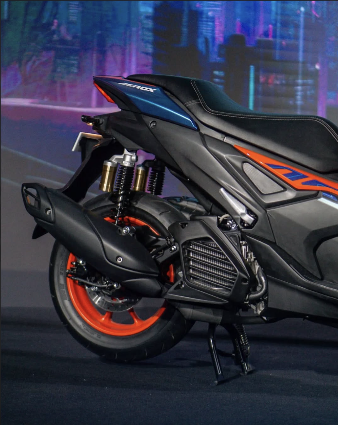 Yamaha NVX 155 phiên bản mới sắp ra mắt tại Việt Nam- Ảnh 2. Yamaha NVX 155 phiên bản mới sắp ra mắt tại Việt Nam- Ảnh 2.