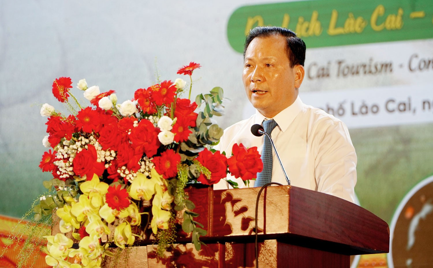 Lào Cai khai mạc Hội chợ Du lịch quốc tế năm 2025- Ảnh 2. Lào Cai khai mạc Hội chợ Du lịch quốc tế năm 2025- Ảnh 2.