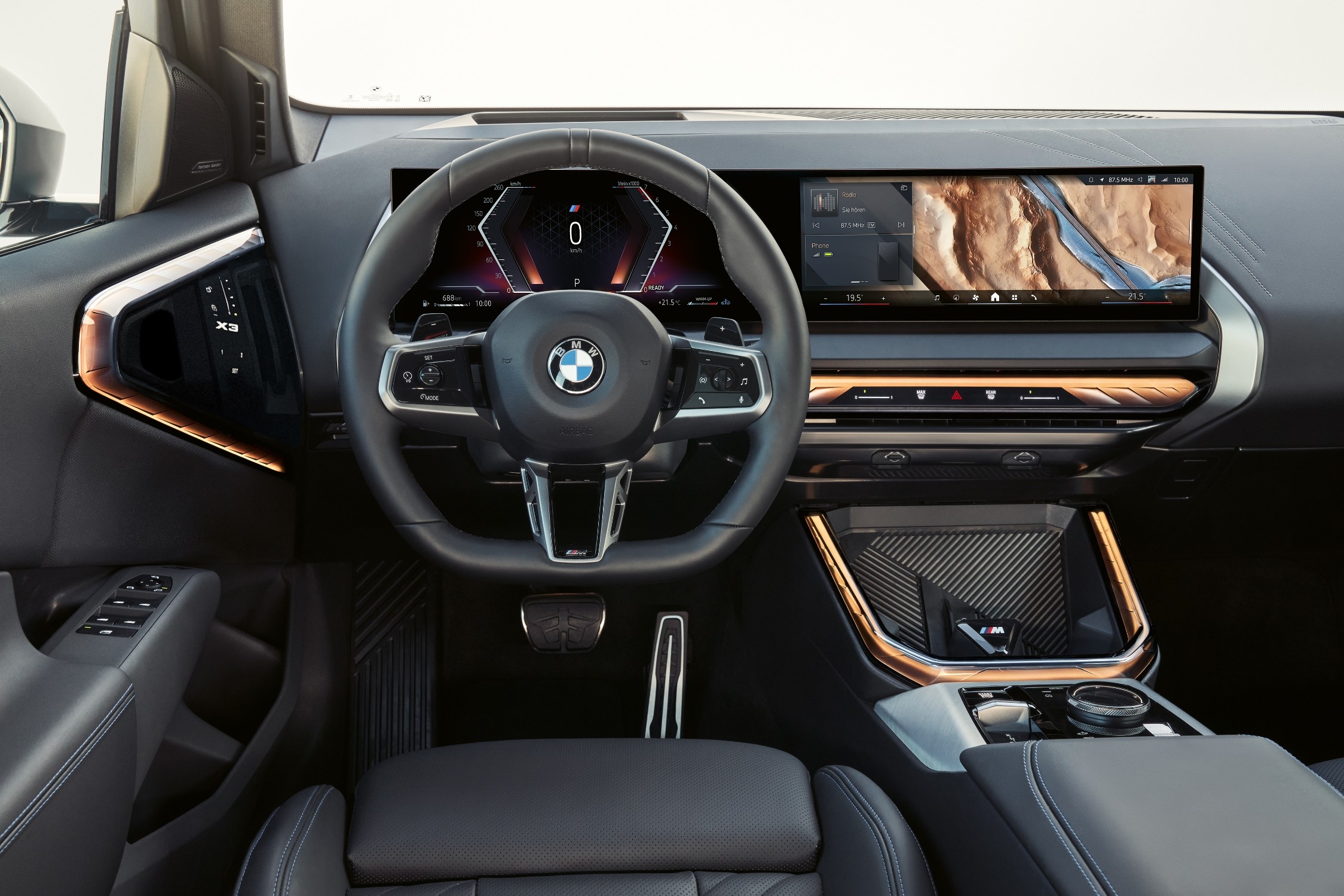 BMW ra mắt hai mẫu xe sang mới tại Việt Nam- Ảnh 4. BMW ra mắt hai mẫu xe sang mới tại Việt Nam- Ảnh 4.