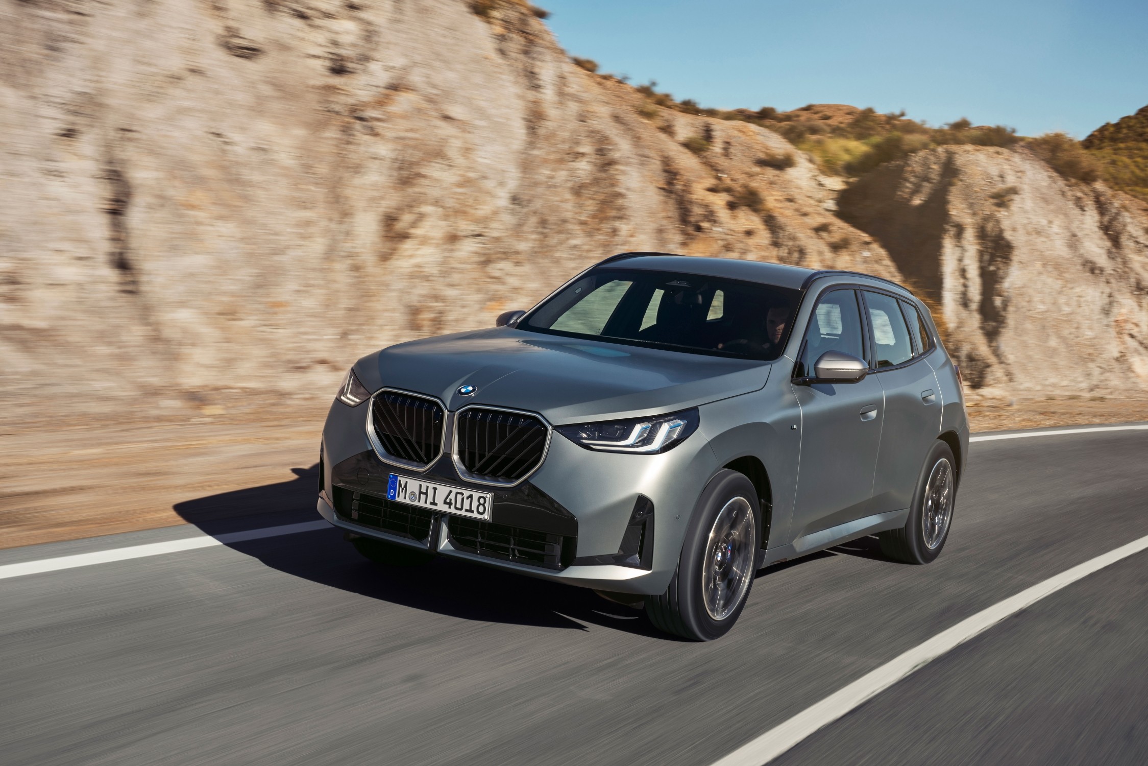 BMW ra mắt hai mẫu xe sang mới tại Việt Nam- Ảnh 3. BMW ra mắt hai mẫu xe sang mới tại Việt Nam- Ảnh 3.