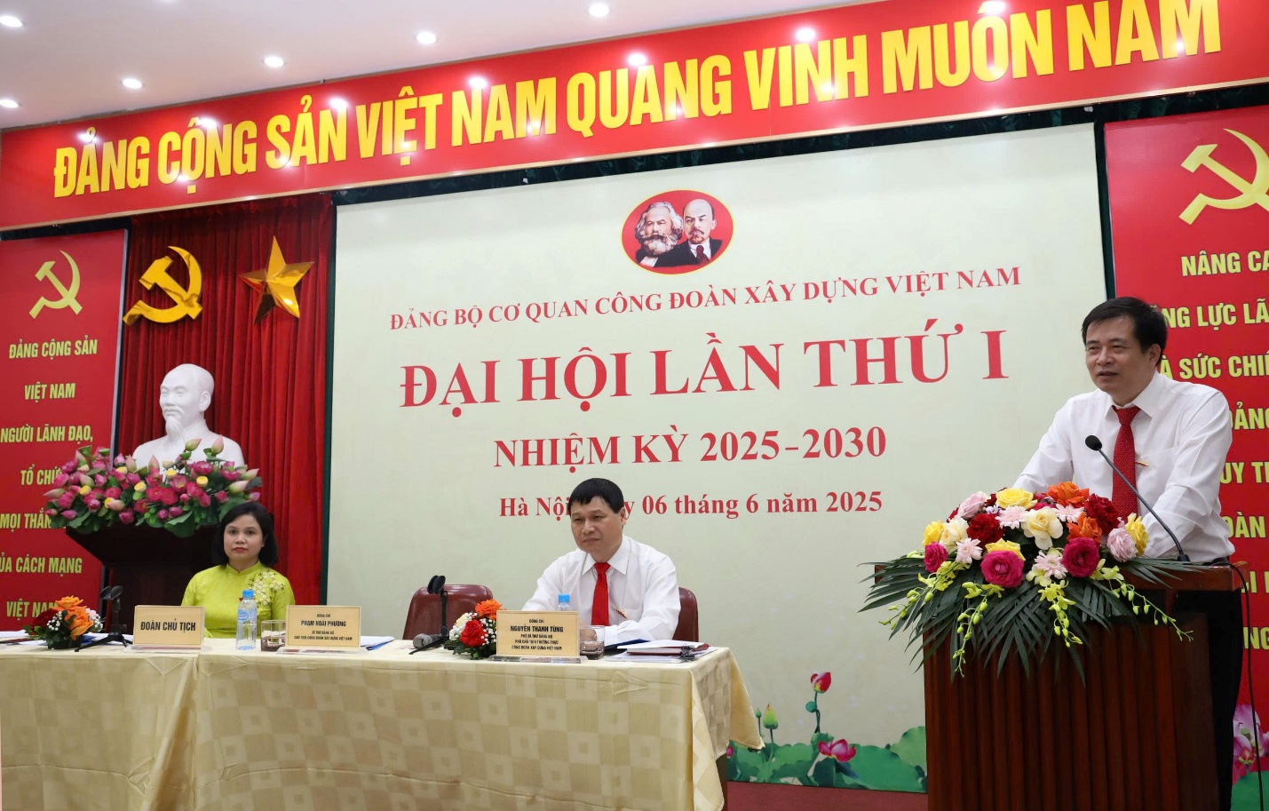 Đại hội Đảng bộ Cơ quan Công đoàn Xây dựng Việt Nam- Ảnh 1. Đại hội Đảng bộ Cơ quan Công đoàn Xây dựng Việt Nam- Ảnh 1.
