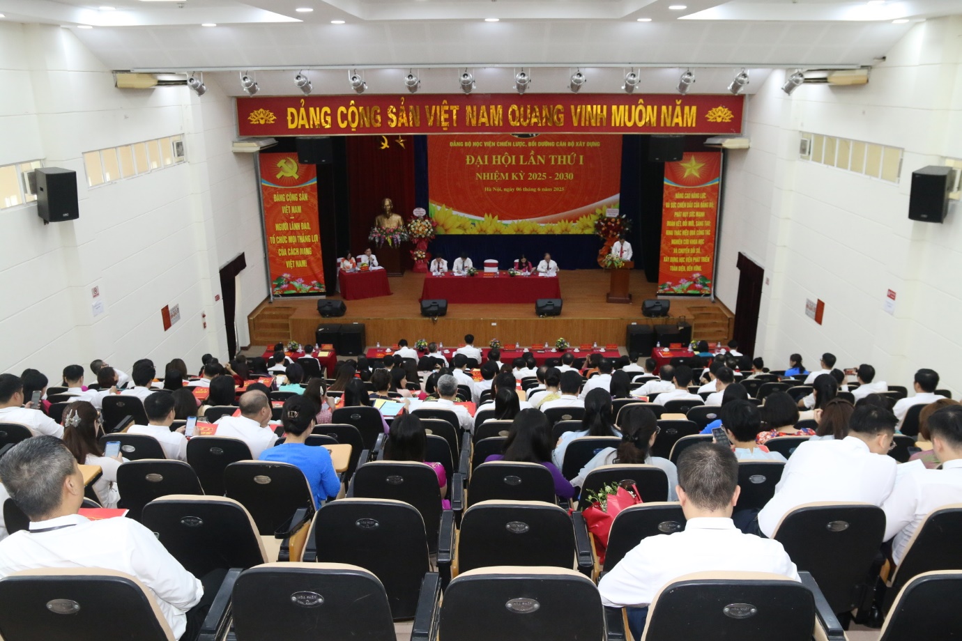 Học viện ACST: Thúc đẩy chuyển đổi số trong tham mưu chính sách và đào tạo ngành Xây dựng- Ảnh 4. Học viện ACST: Thúc đẩy chuyển đổi số trong tham mưu chính sách và đào tạo ngành Xây dựng- Ảnh 4.