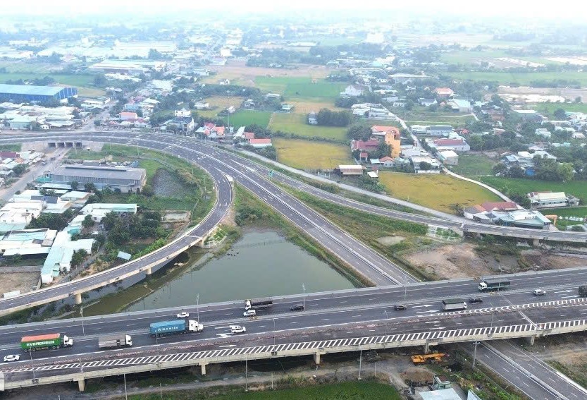 Dự kiến ngày 19/8 khởi công mở rộng cao tốc TP.HCM - Trung Lương - Mỹ Thuận- Ảnh 2.