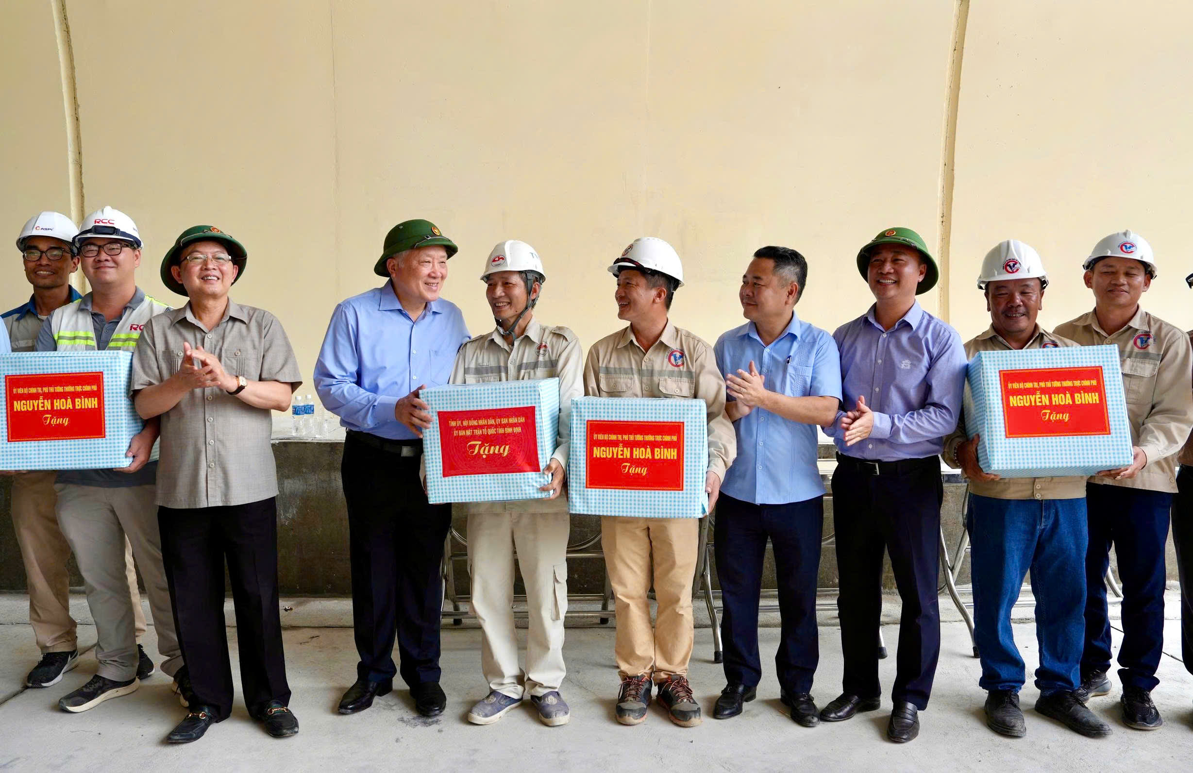 Phó Thủ tướng Thường trực: Nỗ lực thông xe các cao tốc qua miền Trung trước 19/8- Ảnh 3. Phó Thủ tướng Thường trực: Nỗ lực thông xe các cao tốc qua miền Trung trước 19/8- Ảnh 3.