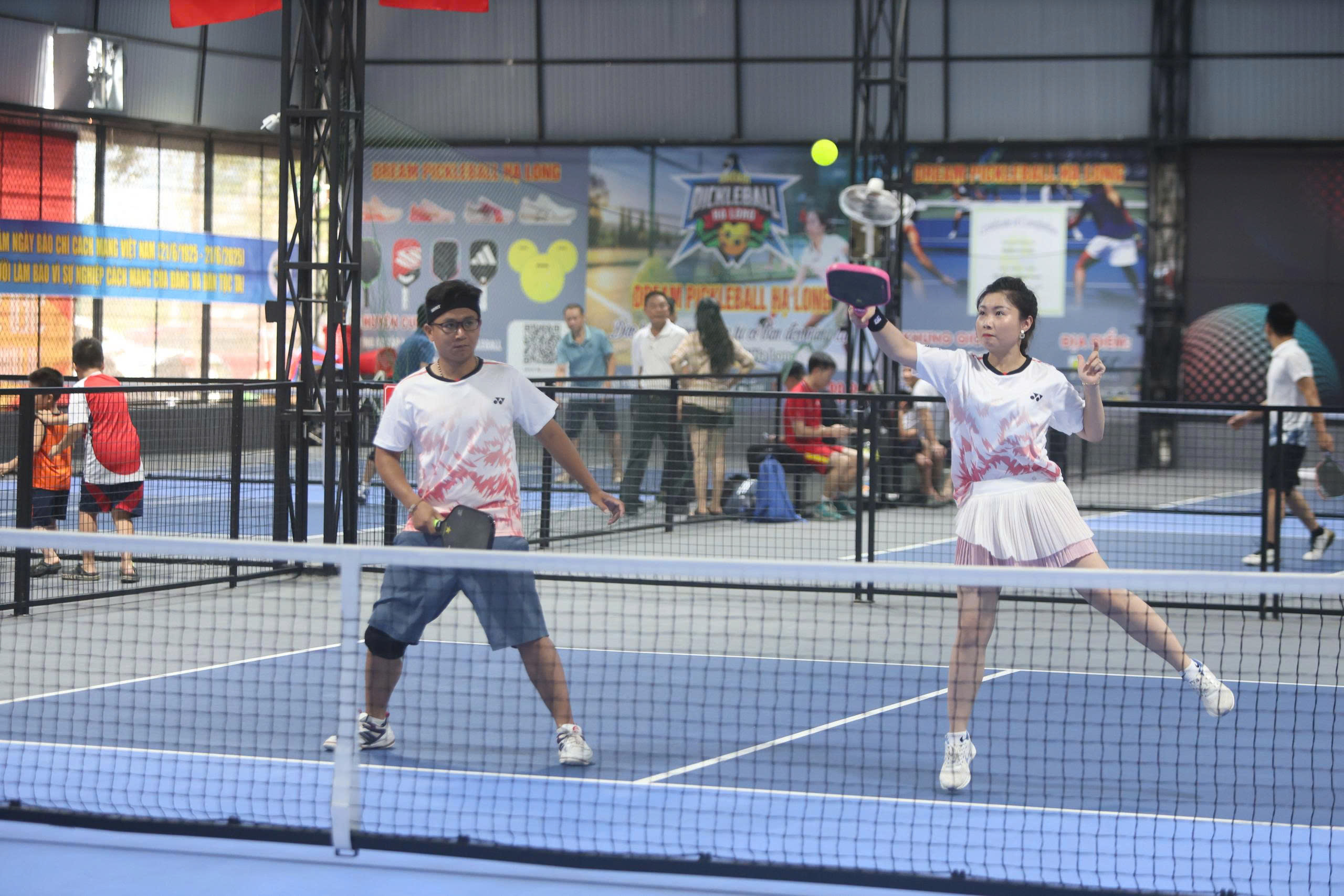 Các nhà báo Nghệ An, Hà Tĩnh tranh giải Pickleball mừng 100 năm Ngày Báo chí cách mạng- Ảnh 4. Các nhà báo Nghệ An, Hà Tĩnh tranh giải Pickleball mừng 100 năm Ngày Báo chí cách mạng- Ảnh 4.
