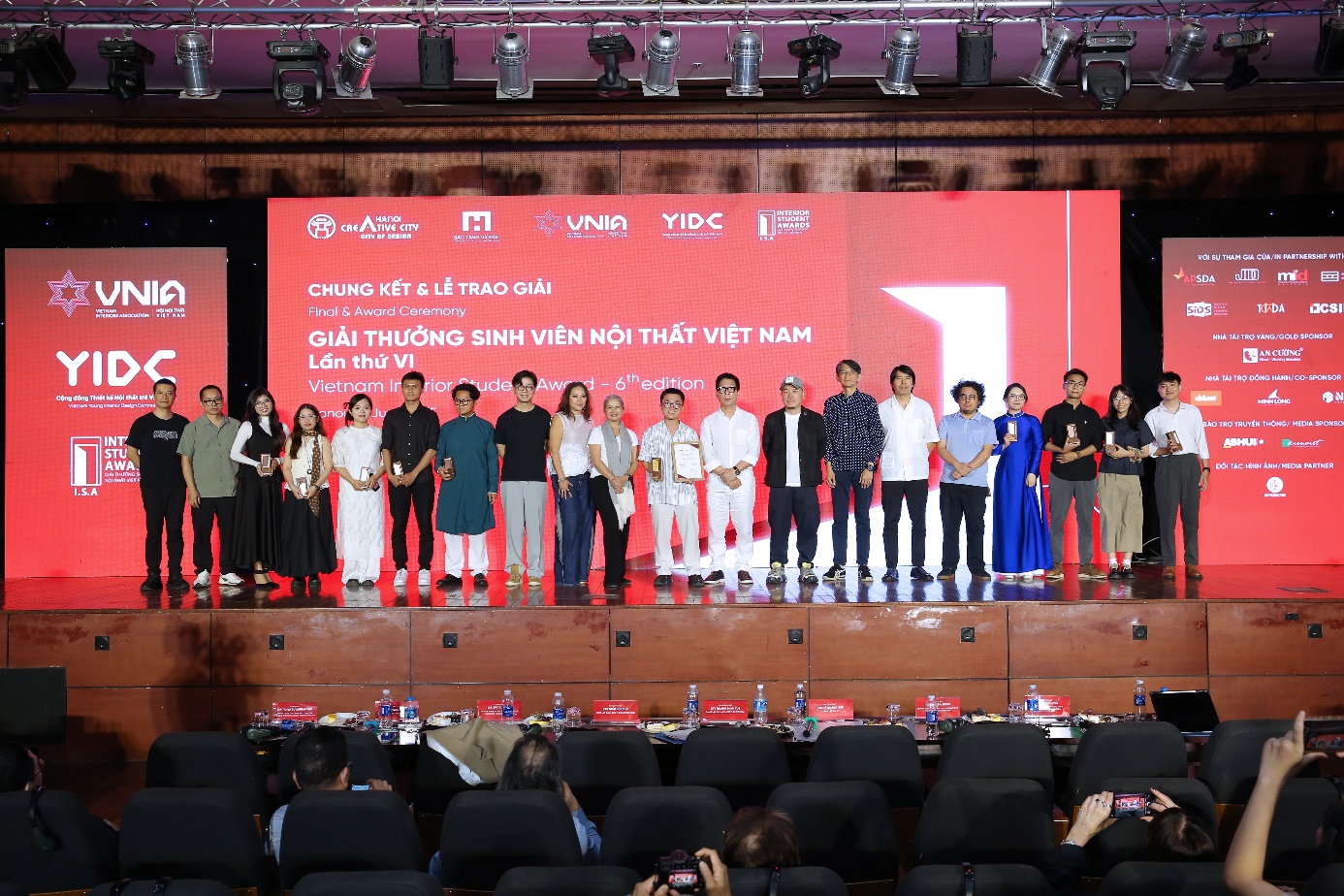 Giải thưởng và triển lãm nội thất sinh viên: Cánh cửa sáng tạo cho tương lai- Ảnh 3. Giải thưởng và triển lãm nội thất sinh viên: Cánh cửa sáng tạo cho tương lai- Ảnh 3.