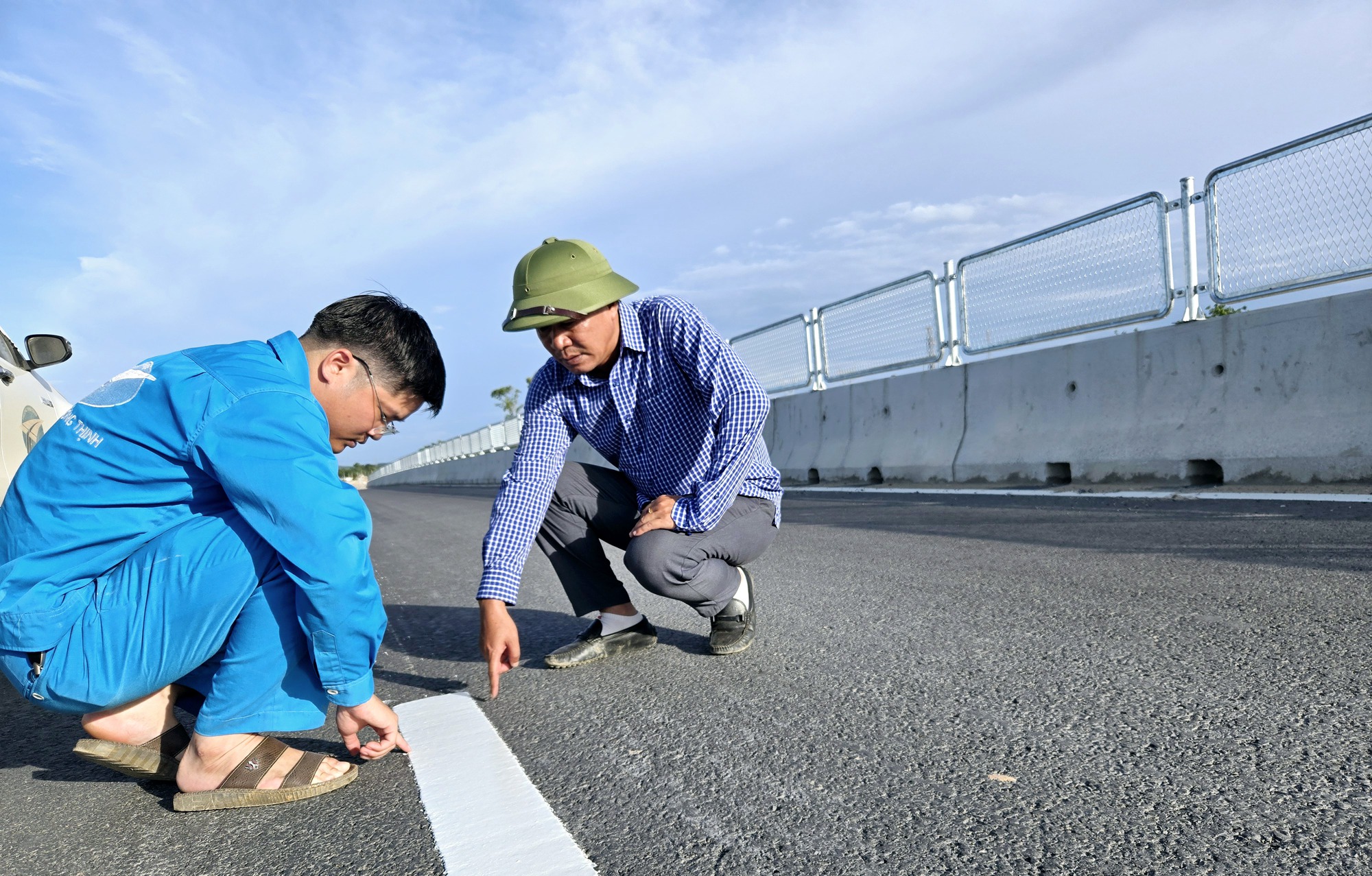 Chi bộ mạnh, đảng viên tiên phong đưa cao tốc về đích vượt tiến độ- Ảnh 14. Chi bộ mạnh, đảng viên tiên phong đưa cao tốc về đích vượt tiến độ- Ảnh 14.