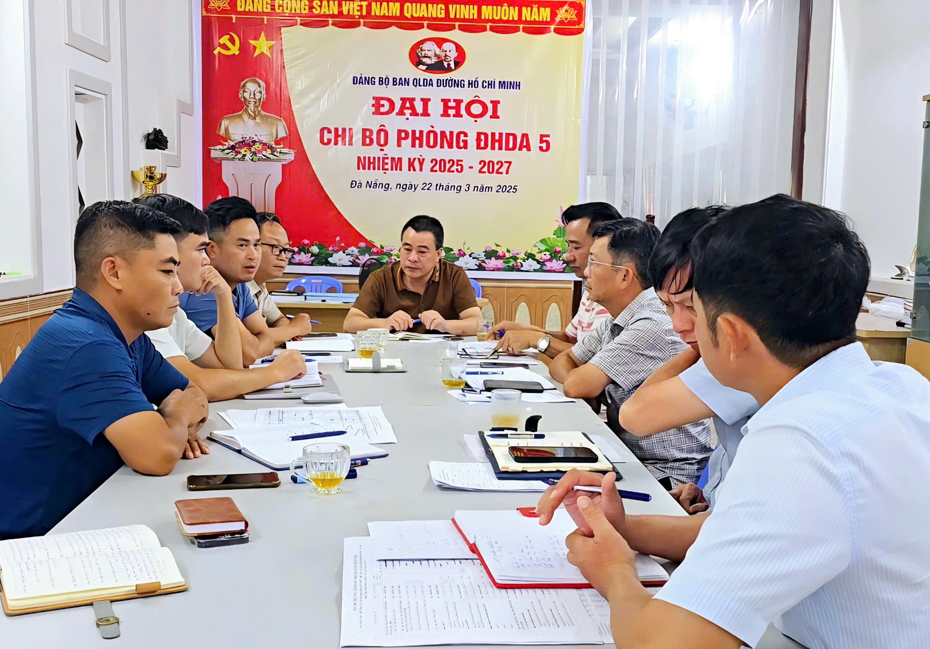 Chi bộ mạnh, đảng viên tiên phong đưa cao tốc về đích vượt tiến độ- Ảnh 3. Chi bộ mạnh, đảng viên tiên phong đưa cao tốc về đích vượt tiến độ- Ảnh 3.