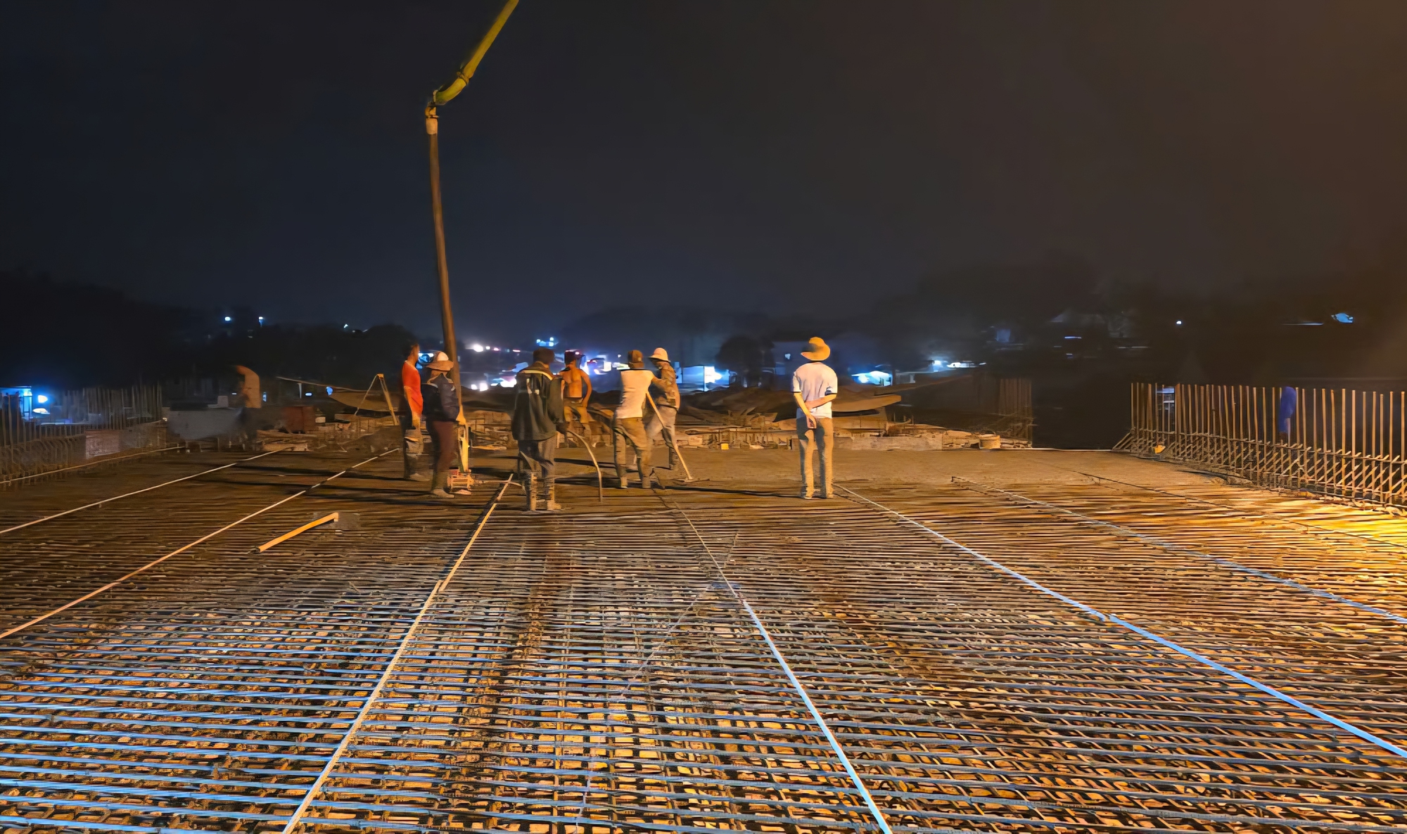 Chi bộ mạnh, đảng viên tiên phong đưa cao tốc về đích vượt tiến độ- Ảnh 10. Chi bộ mạnh, đảng viên tiên phong đưa cao tốc về đích vượt tiến độ- Ảnh 10.