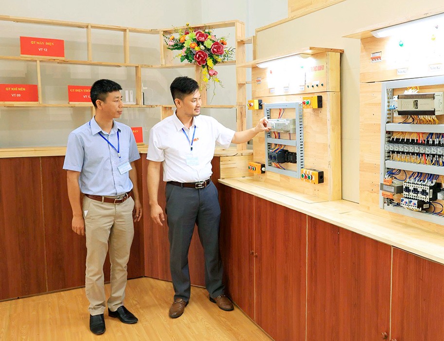 Trường CĐN Việt Xô số 1: Nâng cao chất lượng đào tạo đáp ứng nhân lực cho doanh nghiệp- Ảnh 1. Trường CĐN Việt Xô số 1: Nâng cao chất lượng đào tạo đáp ứng nhân lực cho doanh nghiệp- Ảnh 1.