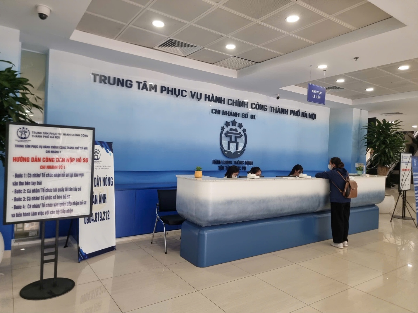 Hết cảnh người dân xếp hàng làm thủ tục cấp phép xây dựng- Ảnh 1. Hết cảnh người dân xếp hàng làm thủ tục cấp phép xây dựng- Ảnh 1.