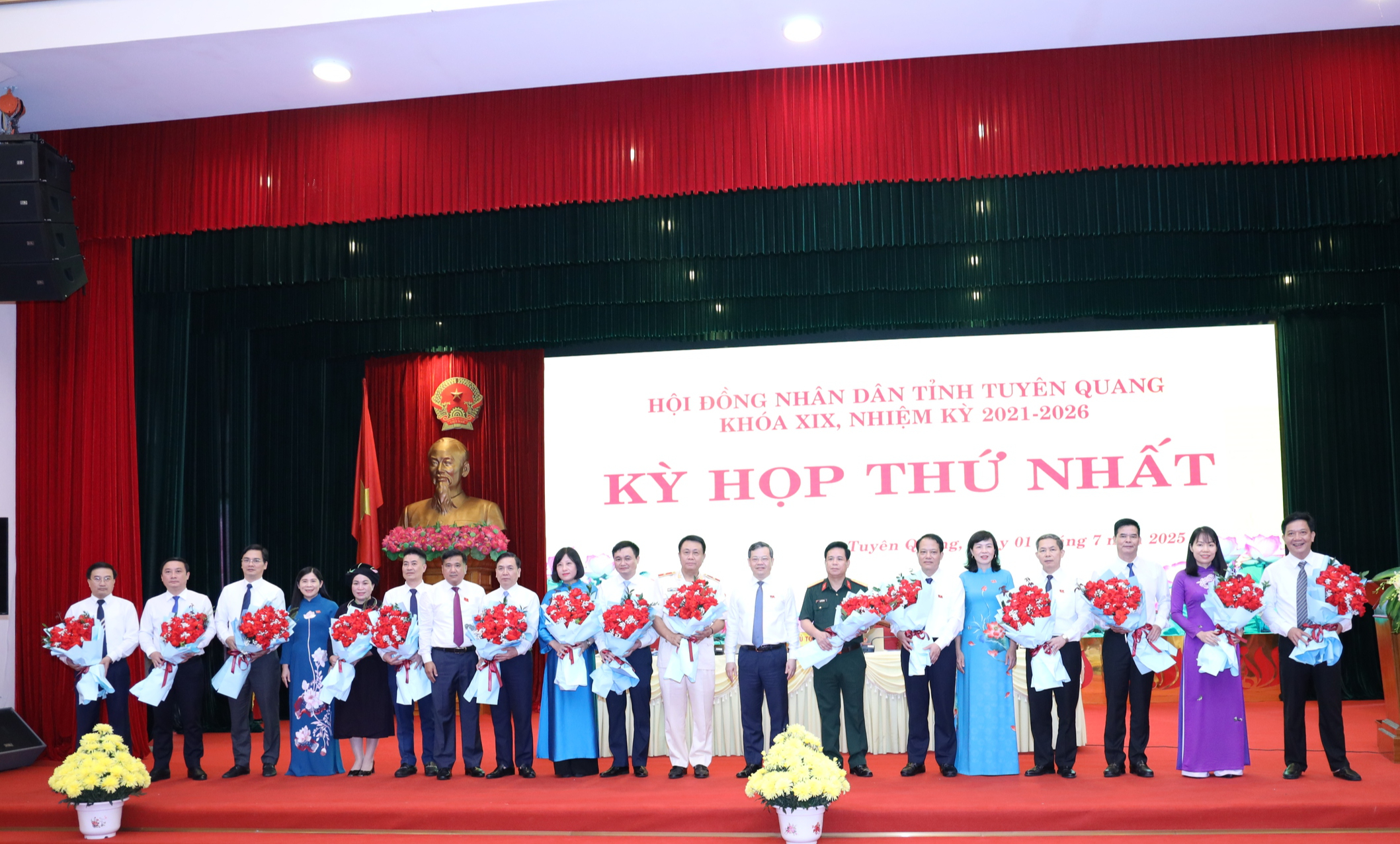 Ông Lê Thanh Sơn giữ chức Giám đốc Sở Xây dựng Tuyên Quang- Ảnh 1.