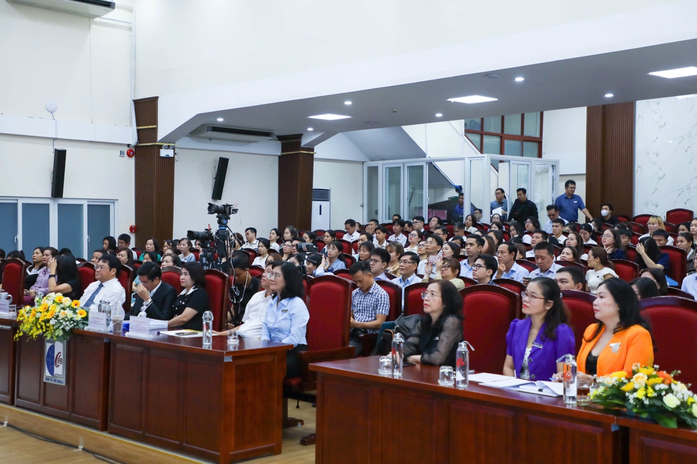 Thương mại điện tử Việt Nam "khát" nhân lực thực chiến- Ảnh 1.