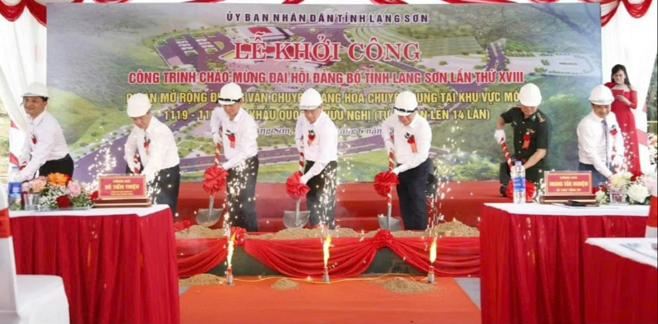 Lạng Sơn: Mở rộng đường vận chuyển hàng hóa chuyên dụng cửa khẩu Hữu Nghị từ 6 lên 14 làn- Ảnh 1. Lạng Sơn: Mở rộng đường vận chuyển hàng hóa chuyên dụng cửa khẩu Hữu Nghị từ 6 lên 14 làn- Ảnh 1.