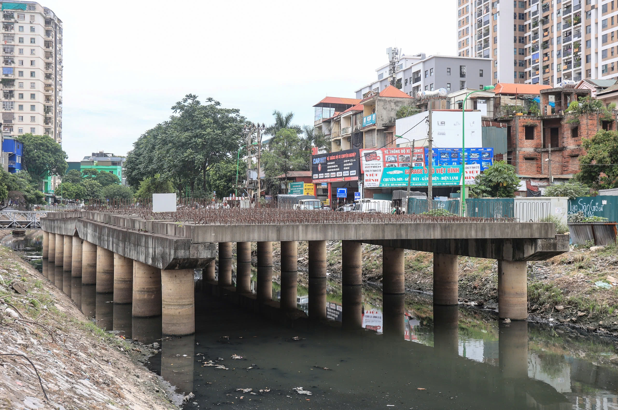 Toàn cảnh Vành đai 2,5 đoạn Đầm Hồng - QL1A sau hơn 1 tháng tái khởi động- Ảnh 10. Toàn cảnh Vành đai 2,5 đoạn Đầm Hồng - QL1A sau hơn 1 tháng tái khởi động- Ảnh 10.