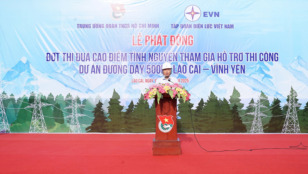 Phát động đợt thi đua cao điểm tình nguyện trên dự án đường dây 500kV Lào Cai - Vĩnh Yên- Ảnh 2.