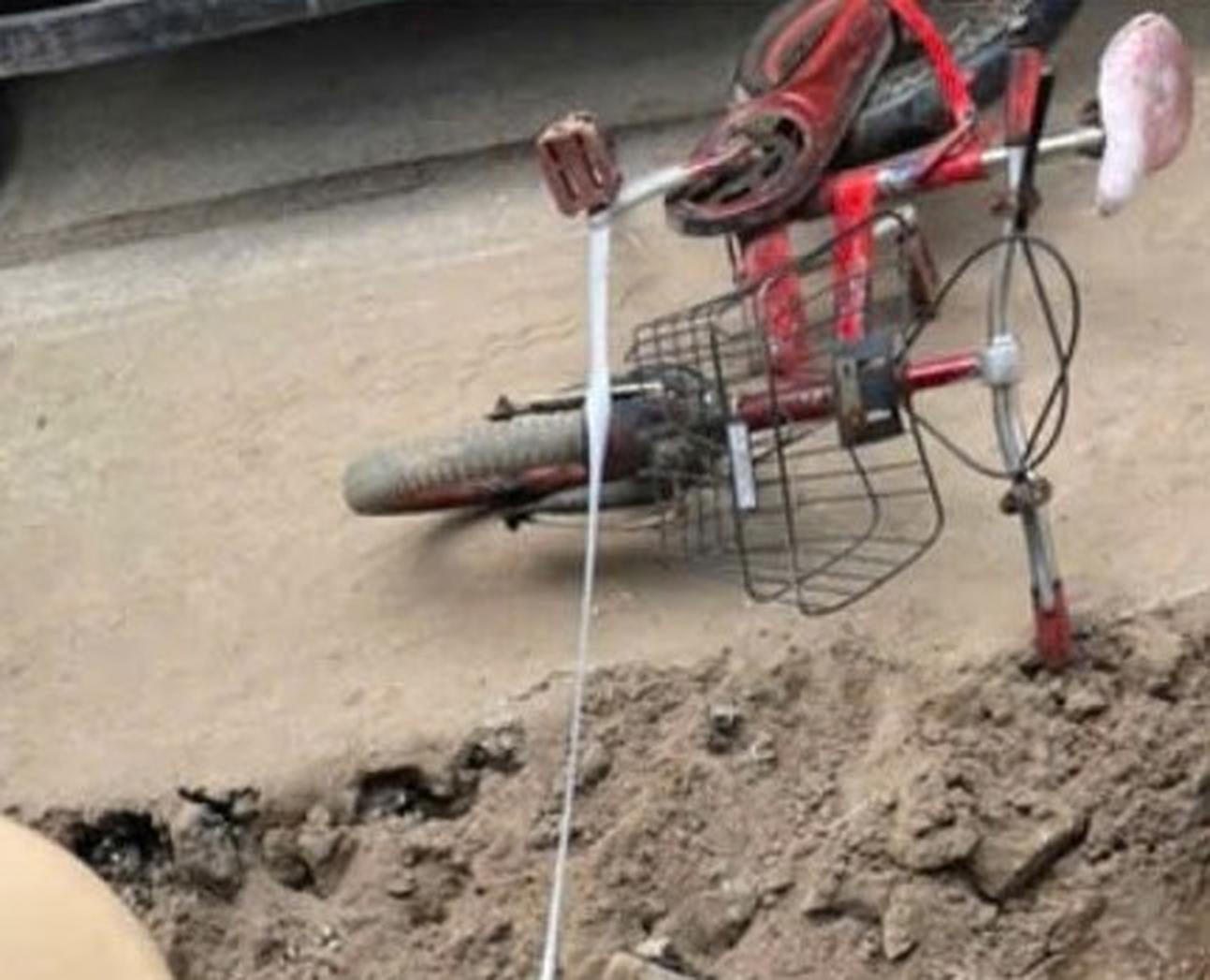 Ba vụ tai nạn liên tiếp ở Hải Phòng, một người tử vong, hai người bị thương- Ảnh 2. Ba vụ tai nạn liên tiếp ở Hải Phòng, một người tử vong, hai người bị thương- Ảnh 2.