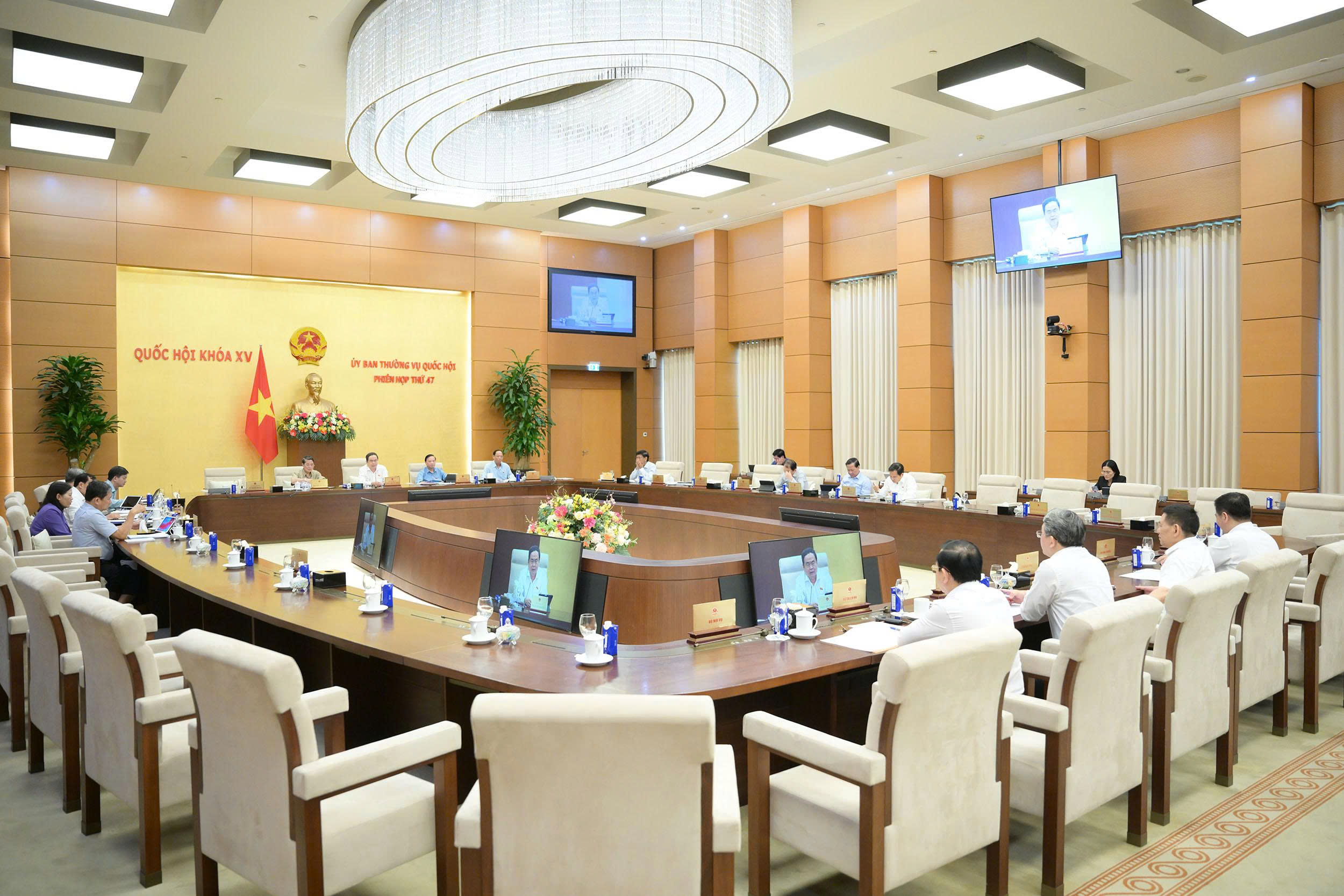 Chủ tịch Quốc hội: Cần giải pháp cân đối cung cầu, bình ổn vật liệu xây dựng- Ảnh 3. Chủ tịch Quốc hội: Cần giải pháp cân đối cung cầu, bình ổn vật liệu xây dựng- Ảnh 3.