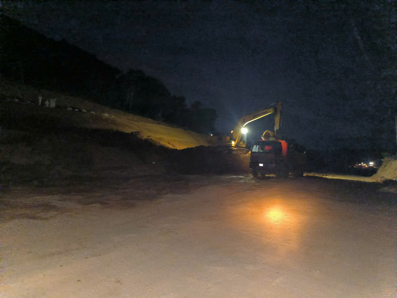 Cao tốc Tuyên Quang - Hà Giang: Tăng tốc thi công, nỗ lực cán đích đúng hạn 19/12- Ảnh 14. Cao tốc Tuyên Quang - Hà Giang: Tăng tốc thi công, nỗ lực cán đích đúng hạn 19/12- Ảnh 14.