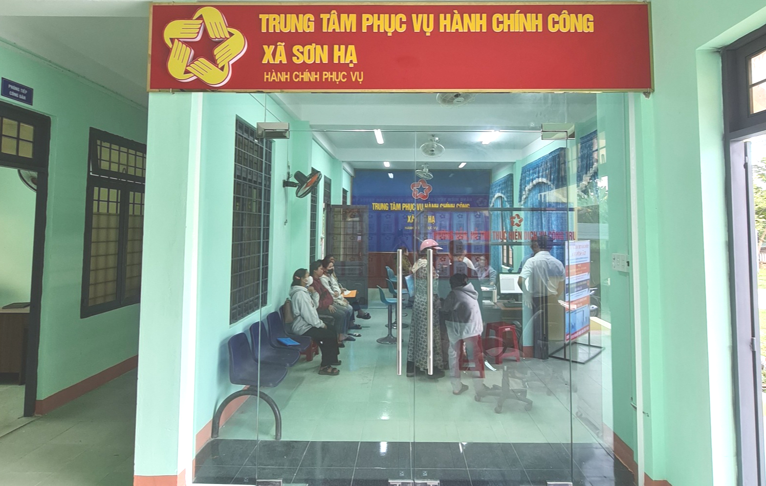 Vụ 24 xã không phát sinh thủ tục hành chính: Nơi nhộn nhịp, chỗ đìu hiu- Ảnh 2. Vụ 24 xã không phát sinh thủ tục hành chính: Nơi nhộn nhịp, chỗ đìu hiu- Ảnh 2.