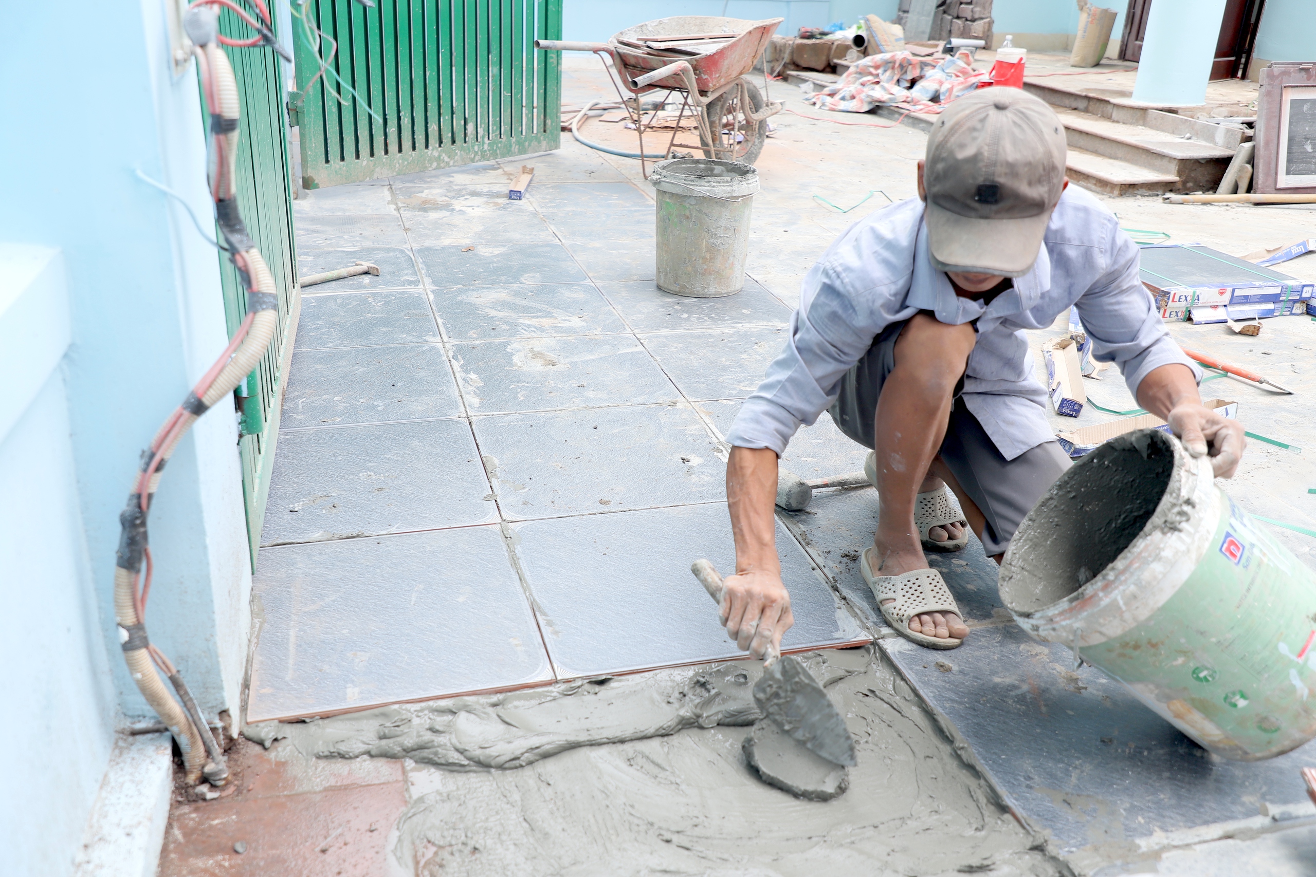 Đắk Lắk: Tất bật cải tạo nhà ở phục vụ gần 1.000 cán bộ làm việc tại trung tâm hành chính - Ảnh 7. Đắk Lắk: Tất bật cải tạo nhà ở phục vụ gần 1.000 cán bộ làm việc tại trung tâm hành chính - Ảnh 7.