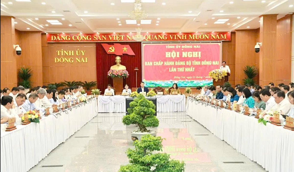 Khởi đầu thuận lợi sau hợp nhất, GRDP Đồng Nai tăng vượt kỳ vọng- Ảnh 1. Khởi đầu thuận lợi sau hợp nhất, GRDP Đồng Nai tăng vượt kỳ vọng- Ảnh 1.