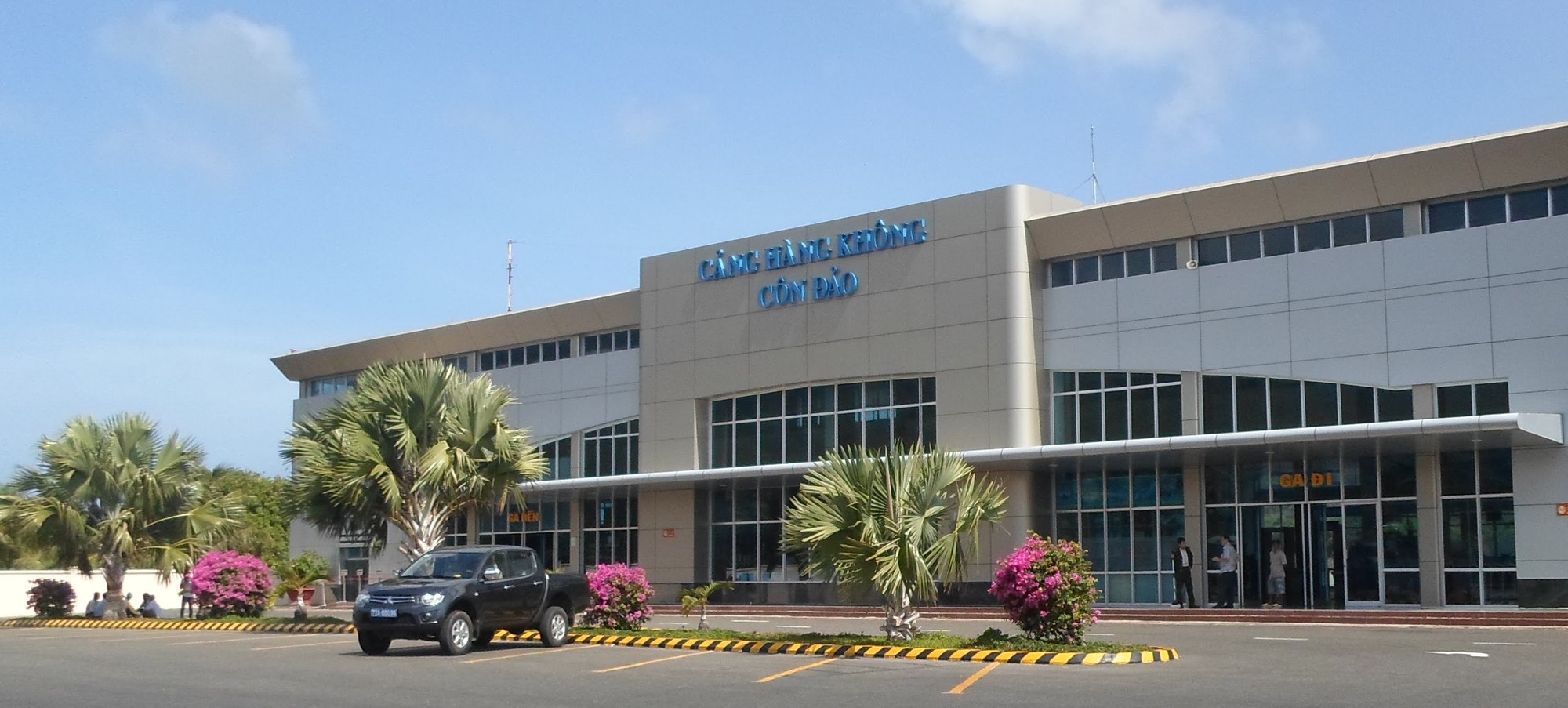 Cục Hàng không thống nhất đề xuất mở tuyến buýt điện đến sân bay Côn Đảo- Ảnh 1.