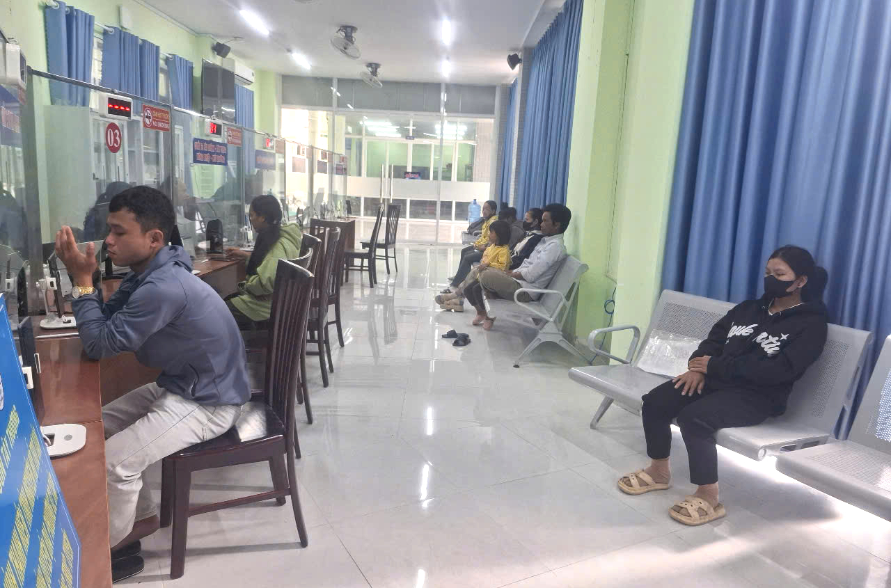 Vụ 24 xã không phát sinh thủ tục hành chính: Nơi nhộn nhịp, chỗ đìu hiu- Ảnh 1. Vụ 24 xã không phát sinh thủ tục hành chính: Nơi nhộn nhịp, chỗ đìu hiu- Ảnh 1.