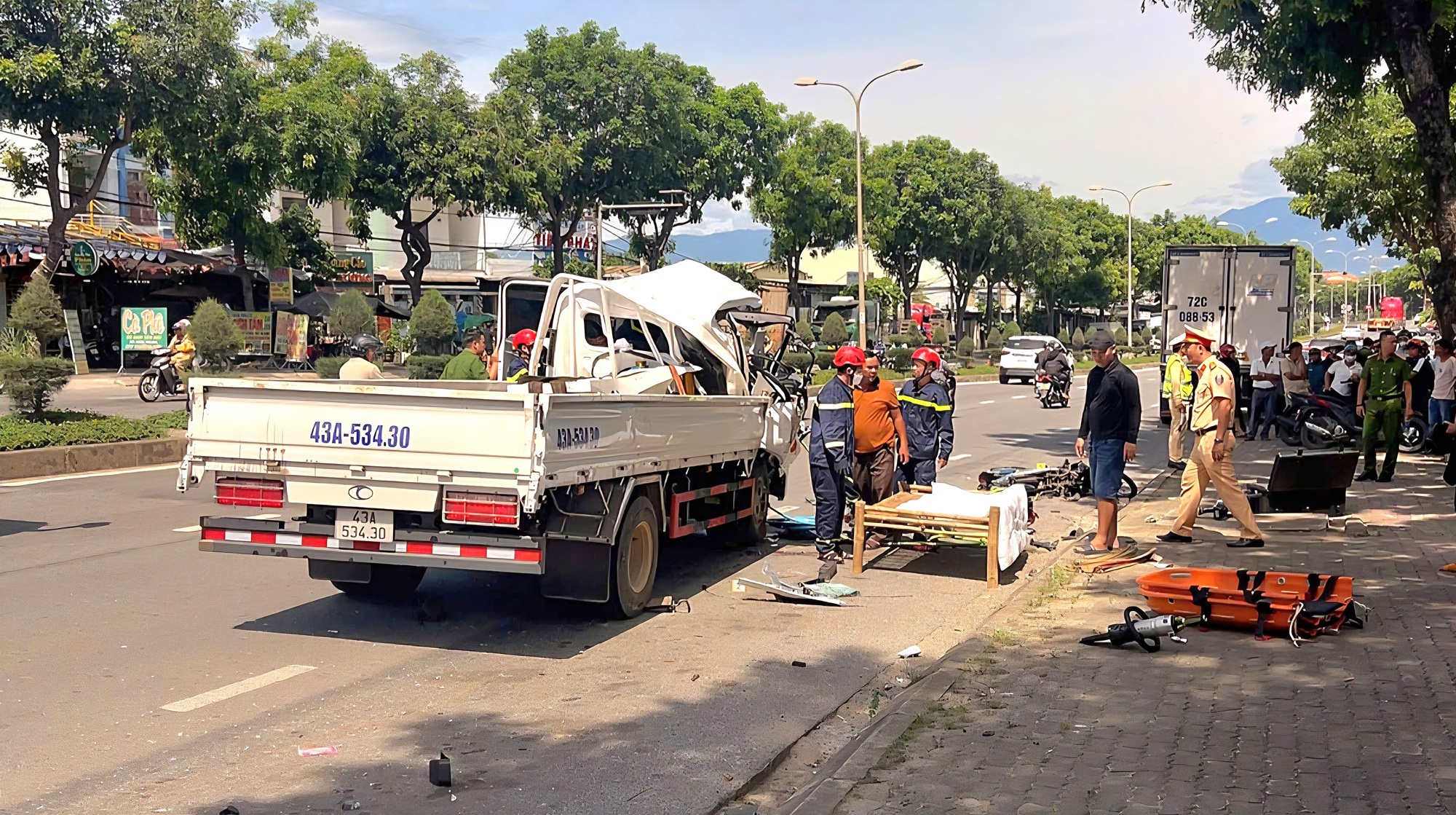 Tai nạn liên hoàn ở Đà Nẵng, một người tử vong- Ảnh 1.
