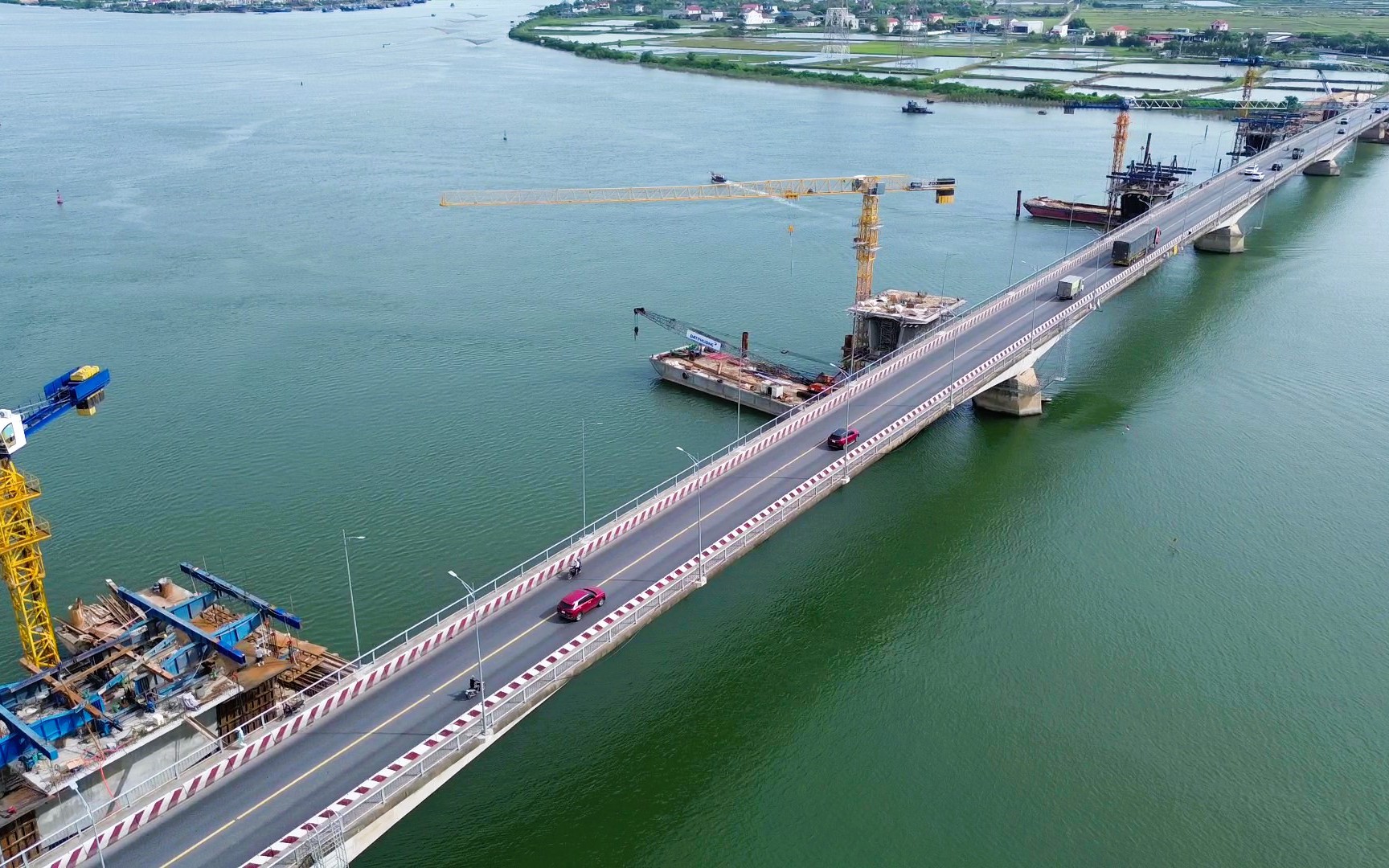 Cận cảnh cầu Gianh &ldquo;chia lửa&rdquo; cho cầu d&agrave;i nhất tr&ecirc;n QL1 qua Quảng Trị